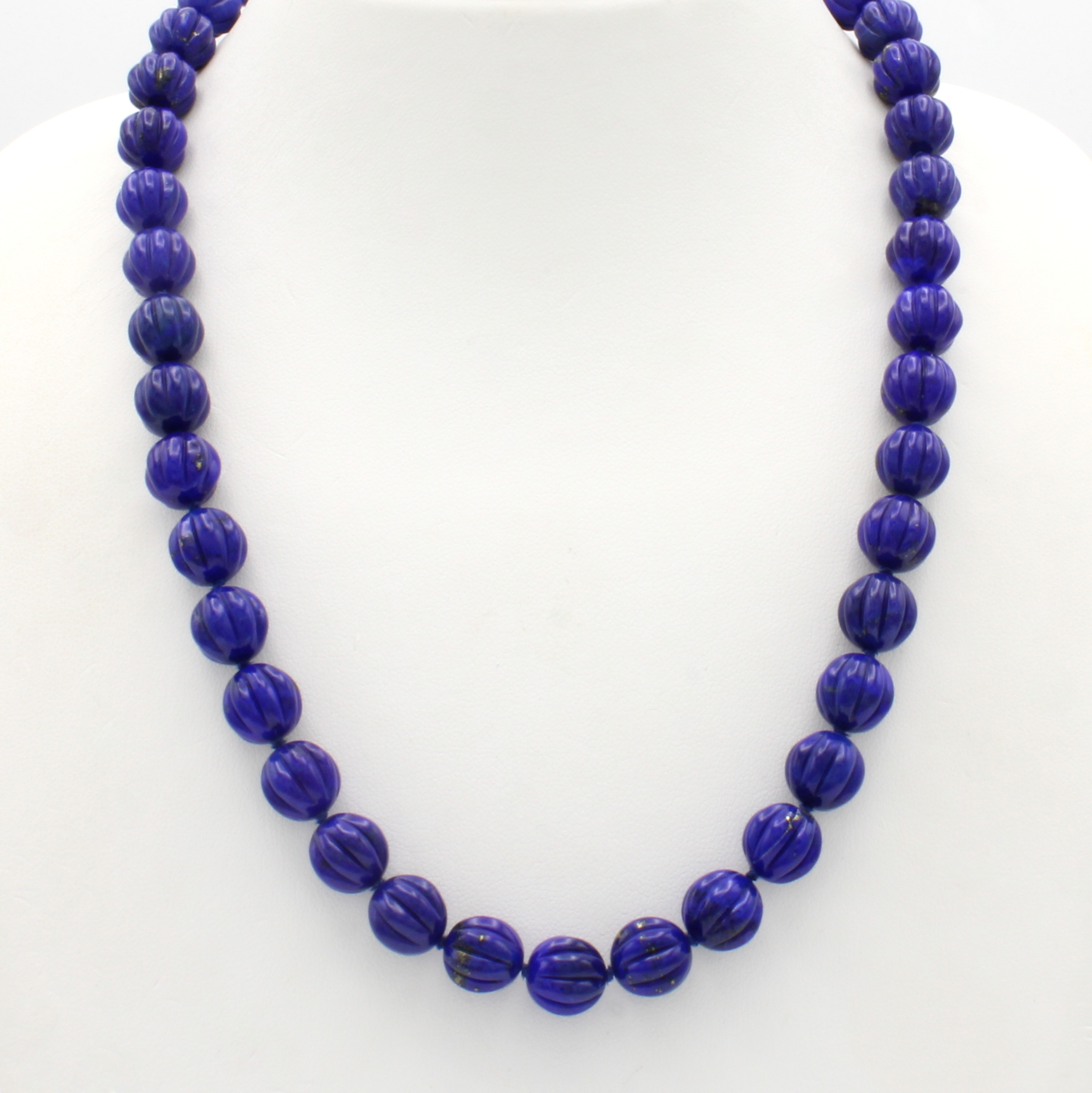 Image 27010642 - Lapislazulikugelkette, verg. Karabinerschl.,Natur, gerieft, D. ca. 10 mm, L. ca. 47 cm ...