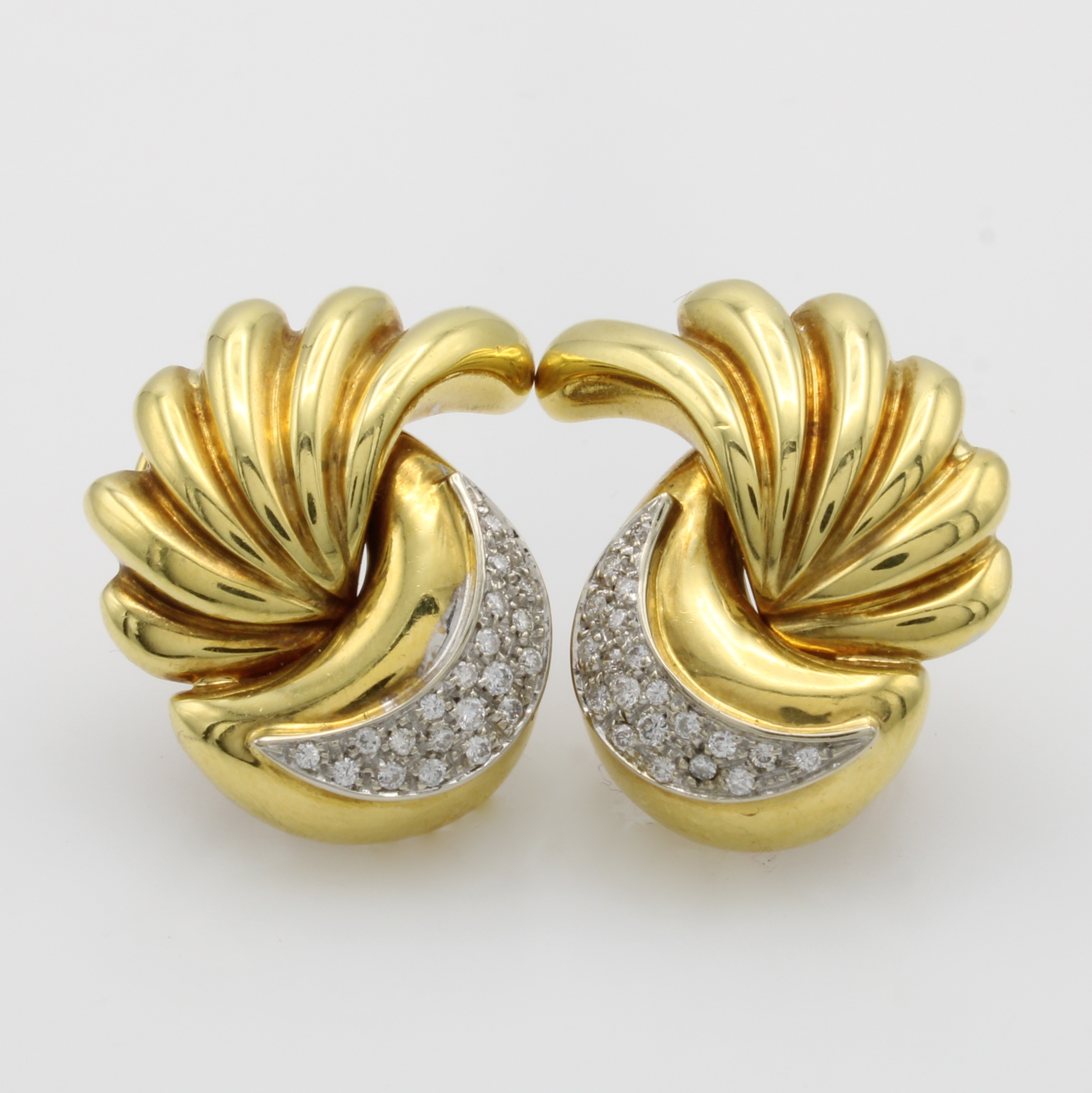 Image 27010914 - Paar Ohrstecker mit Brillanten, GG 750/000, Brill. in rhod. Fassungen zus. ca. 0.50 ct ...