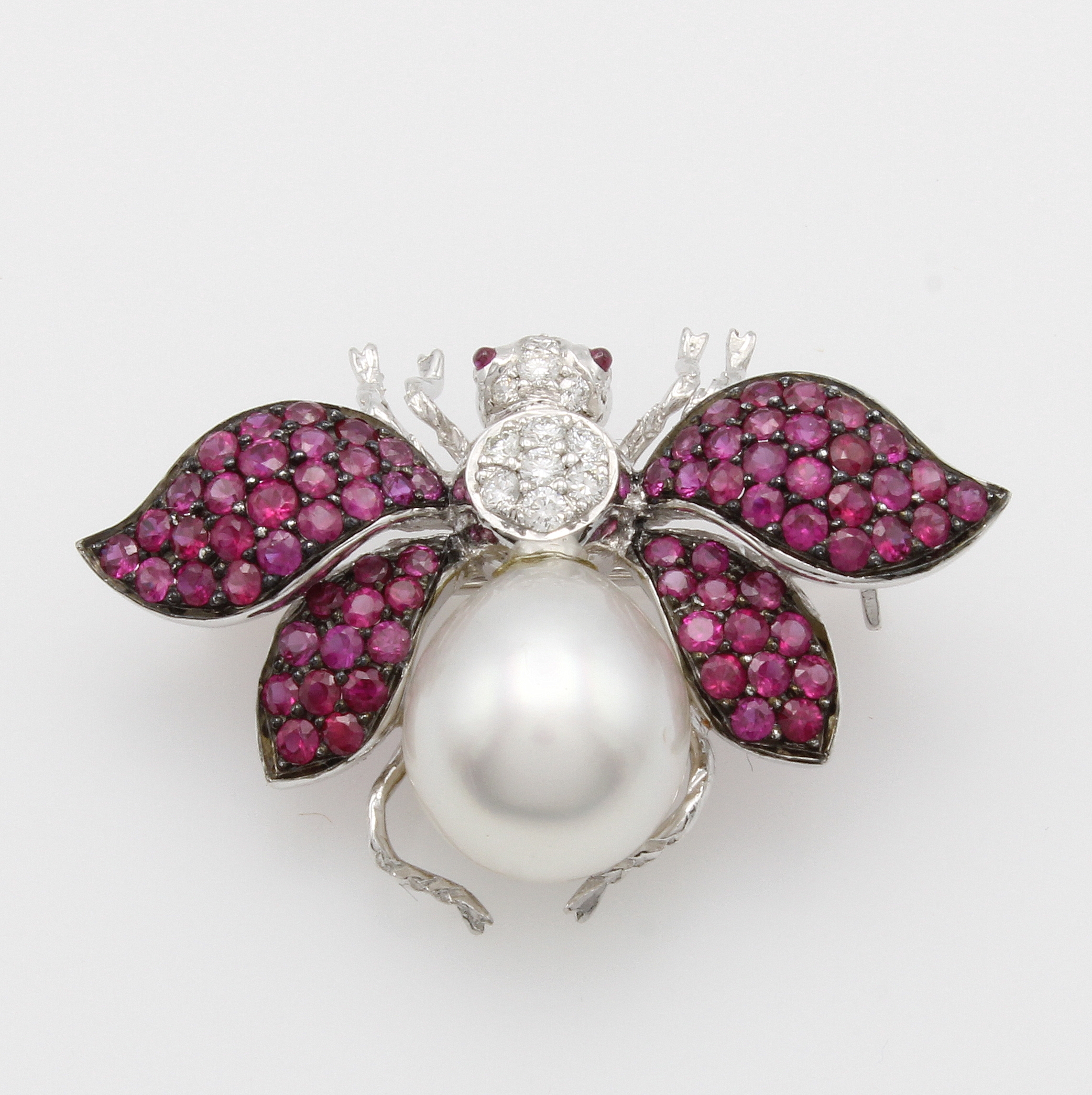 Image 27010918 - Anhänger/Brosche ´Insekt´ mit Südseezuchtperle, Rubinen und Brillanten, WG 585/000, ...