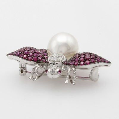 27010918b - Anhänger/Brosche ´Insekt´ mit Südseezuchtperle, Rubinen und Brillanten, WG 585/000, ...