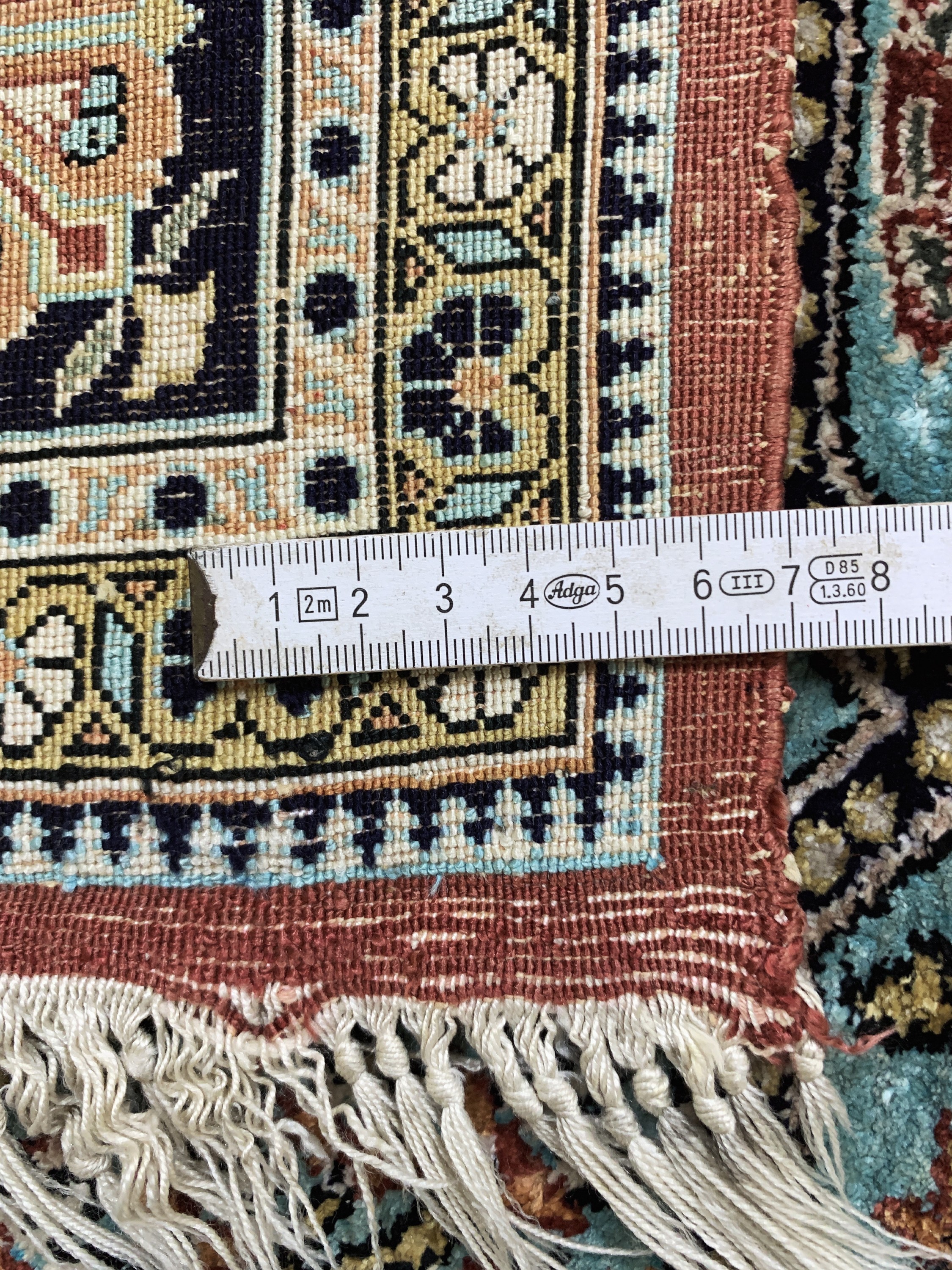 Detail e: Ghom Seide, Persien, Mitte 20.Jhd, reine Naturseide, ca. 205 x 140 cm, EHZ: 2