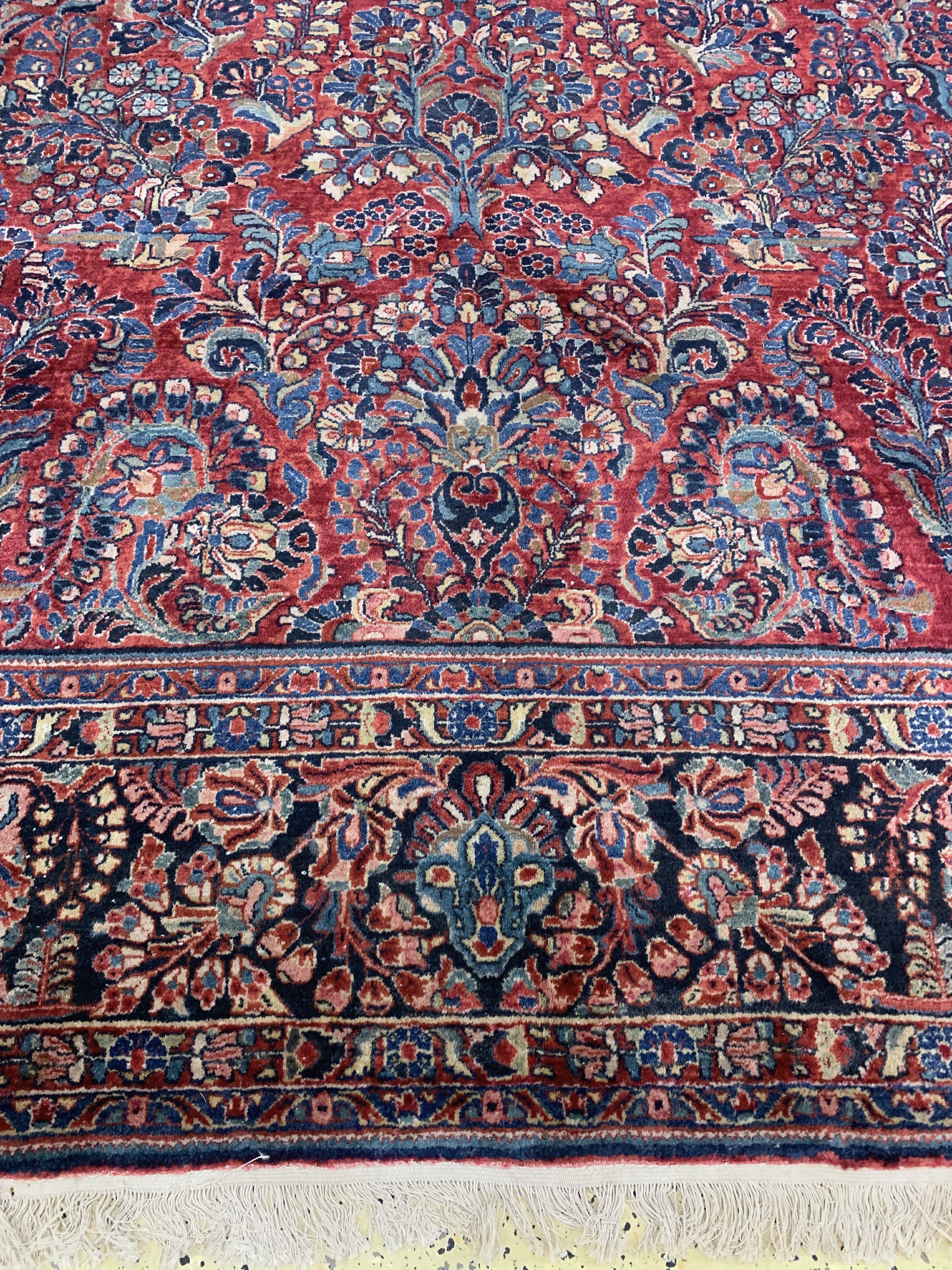 Detail h: Us Re-Import Sarogh, Persien, Anfang 20.Jhd, Wolle auf Baumwolle, ca. 545 x 320 cm,EHZ: 2, (kleine restaurierungen)