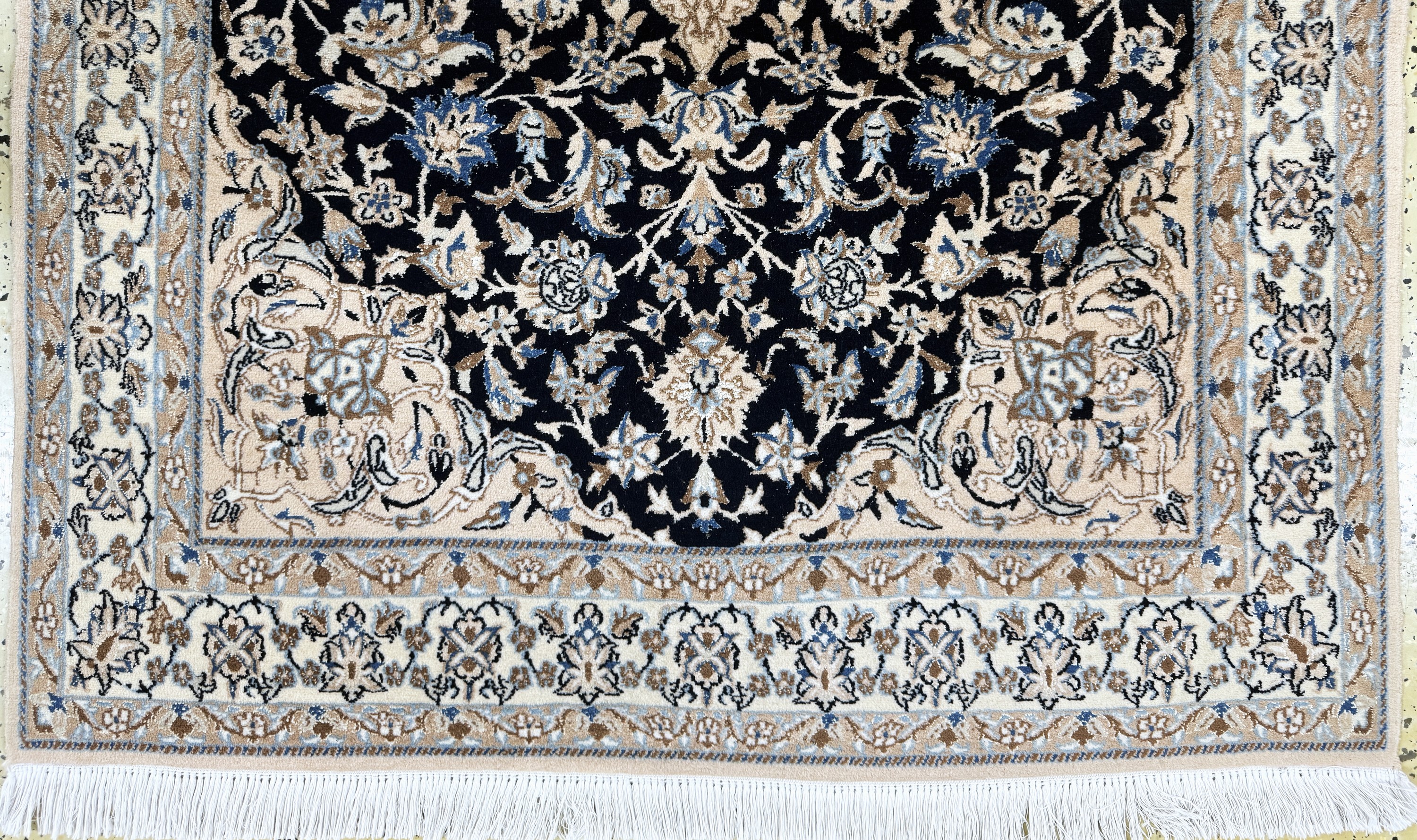 Detail c: Nain fein(9 La), Persien, Mitte 20.Jhd, Korkwolle mit Seide, ca. 190 x 120 cm, ca. 500.000 Kn/qm, EHZ: 2