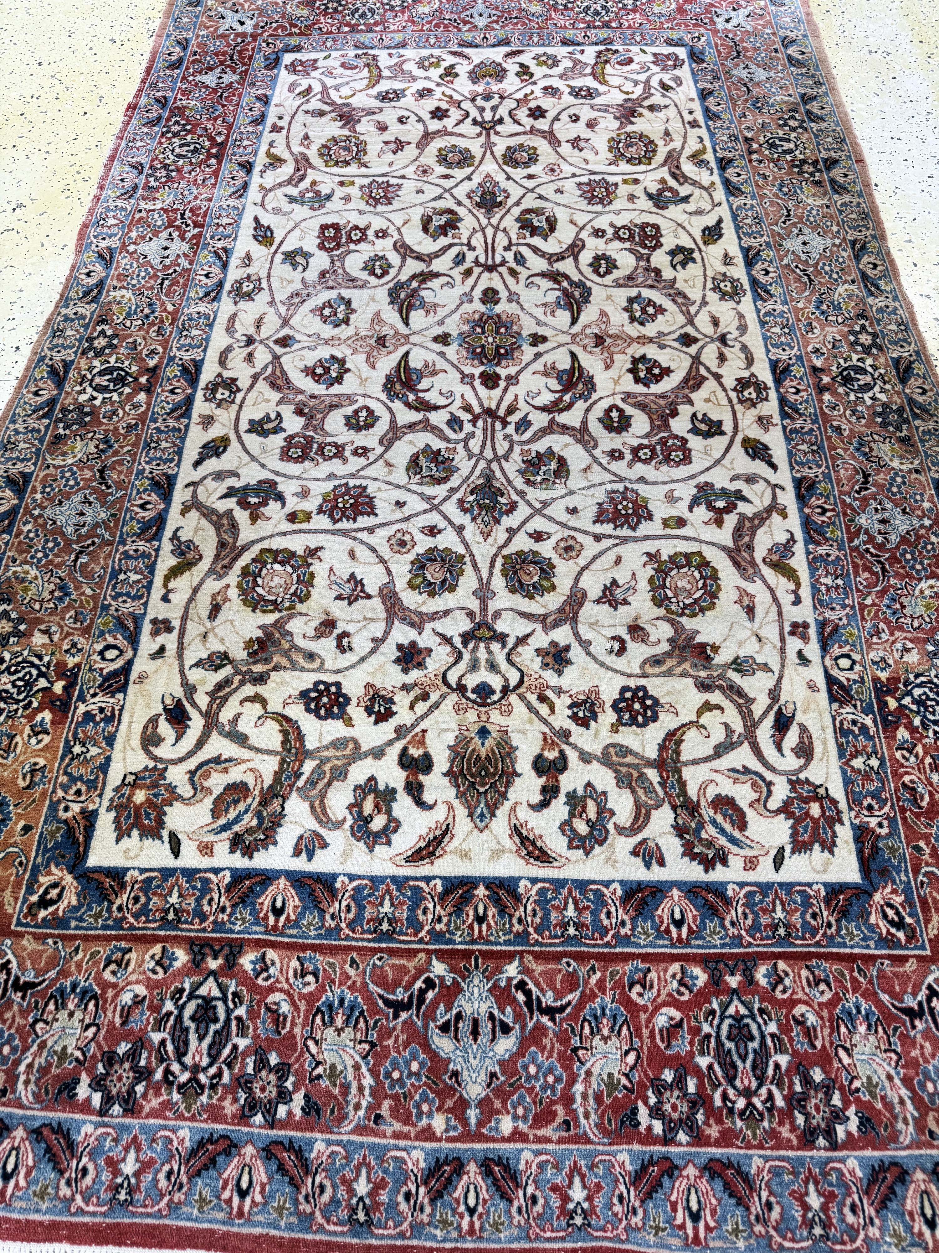 Detail d: Esfahan antik, Persien, um 1900, Korkwolle auf Baumwolle, ca. 235 x 145 cm, Reinigungsbedürftig, EHZ: 4