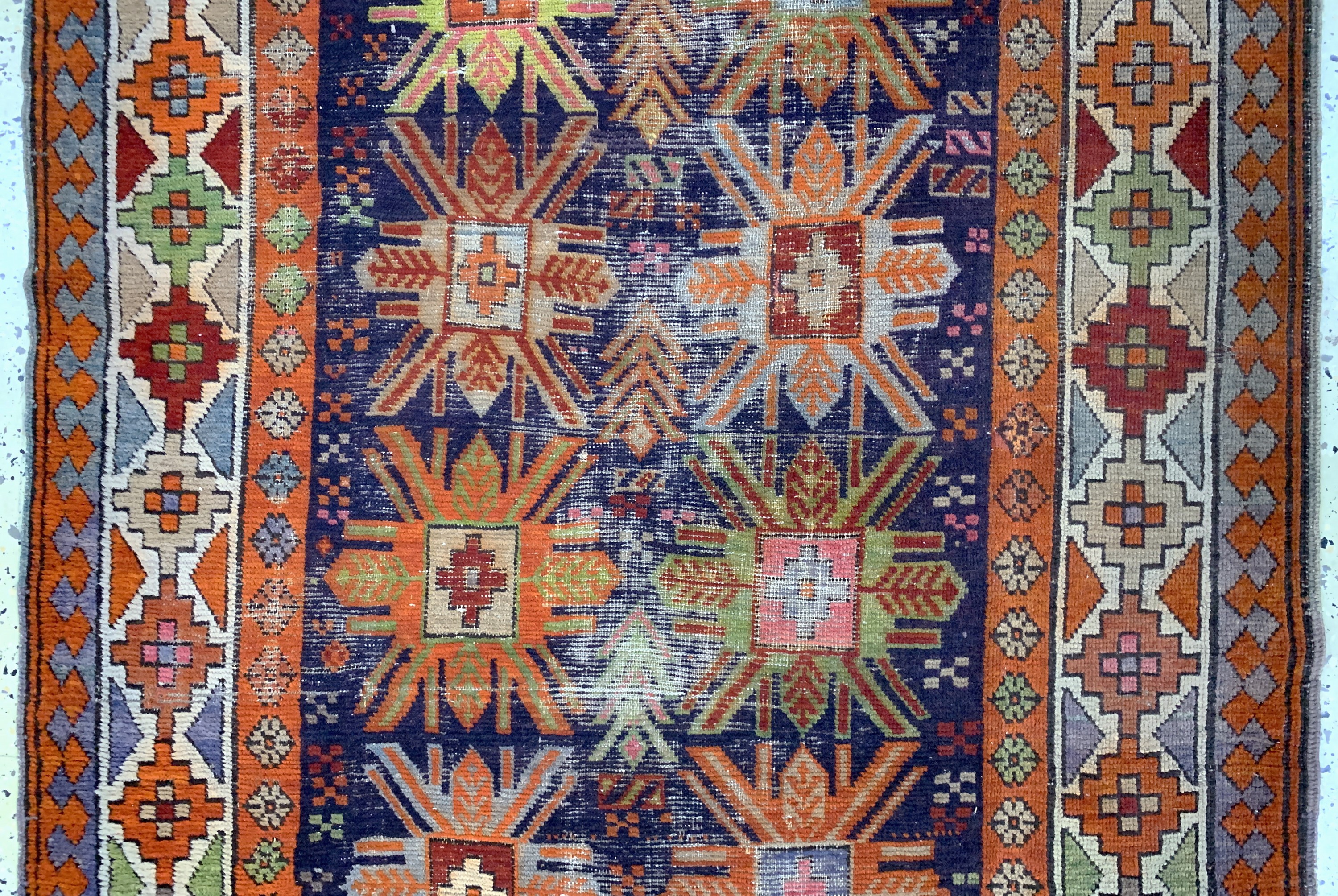 Detail d: Antiker Kazak, Kaukasus, um 1900, Wolle aufWolle, ca. 270 x 120 cm, EHZ: 3-4
