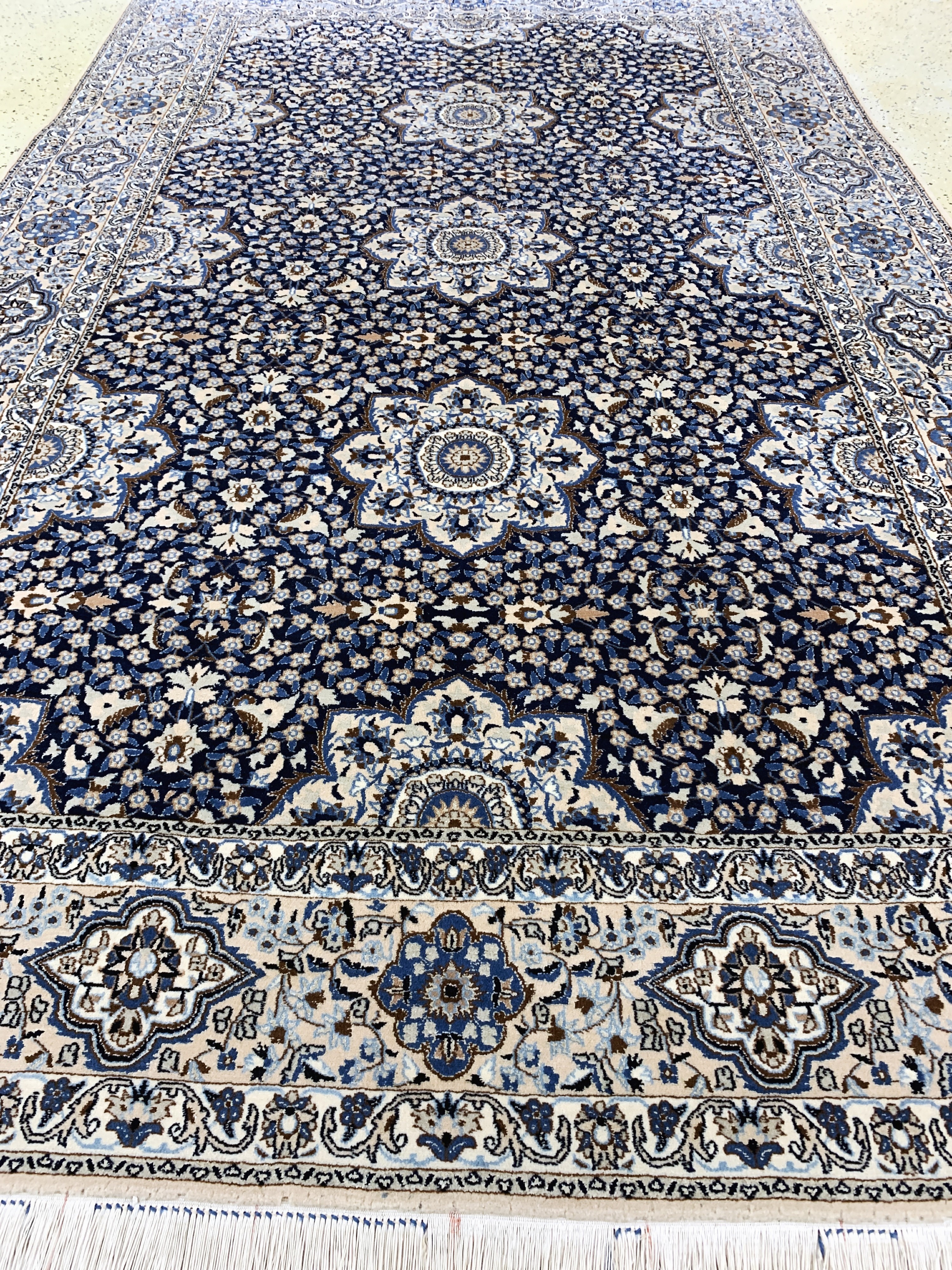 Detail f: Nain fein(9 La), Persien, Ende 20.Jhd, Korkwolle mit Seide, ca. 280 x 170 cm, ca. 500.000 Kn/qm, EHZ: 2