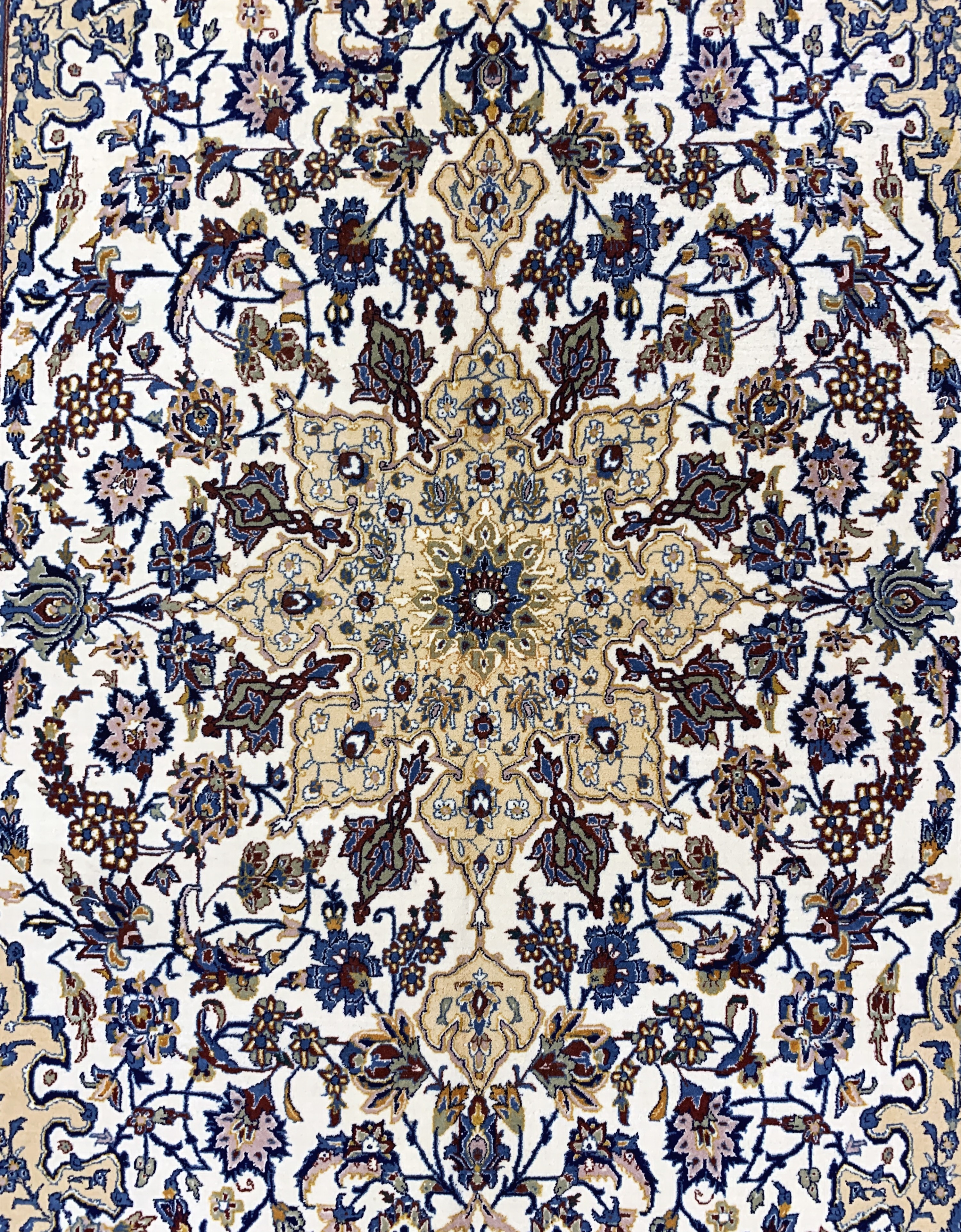 Detail c: Esfahan fein, Persien, Mitte 20.Jhd, Korkwolle auf Seide, ca. 244 x 154 cm, EHZ: 2