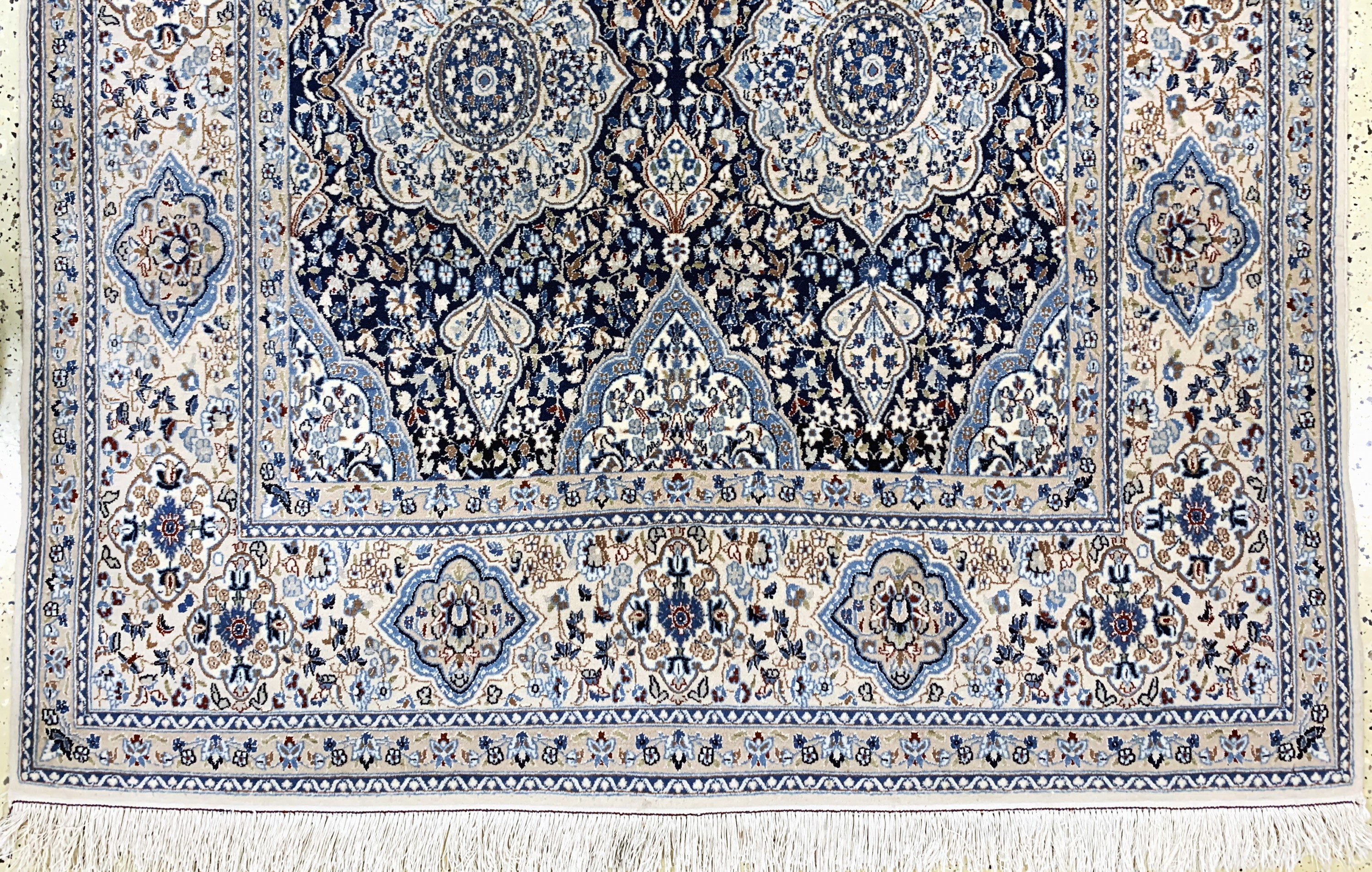 Detail c: Nain fein(9 La), Persien, Ende 20.Jhd, Korkwolle mit Seide, ca. 253 x 155 cm, ca. 500.000 Kn/qm, EHZ: 2