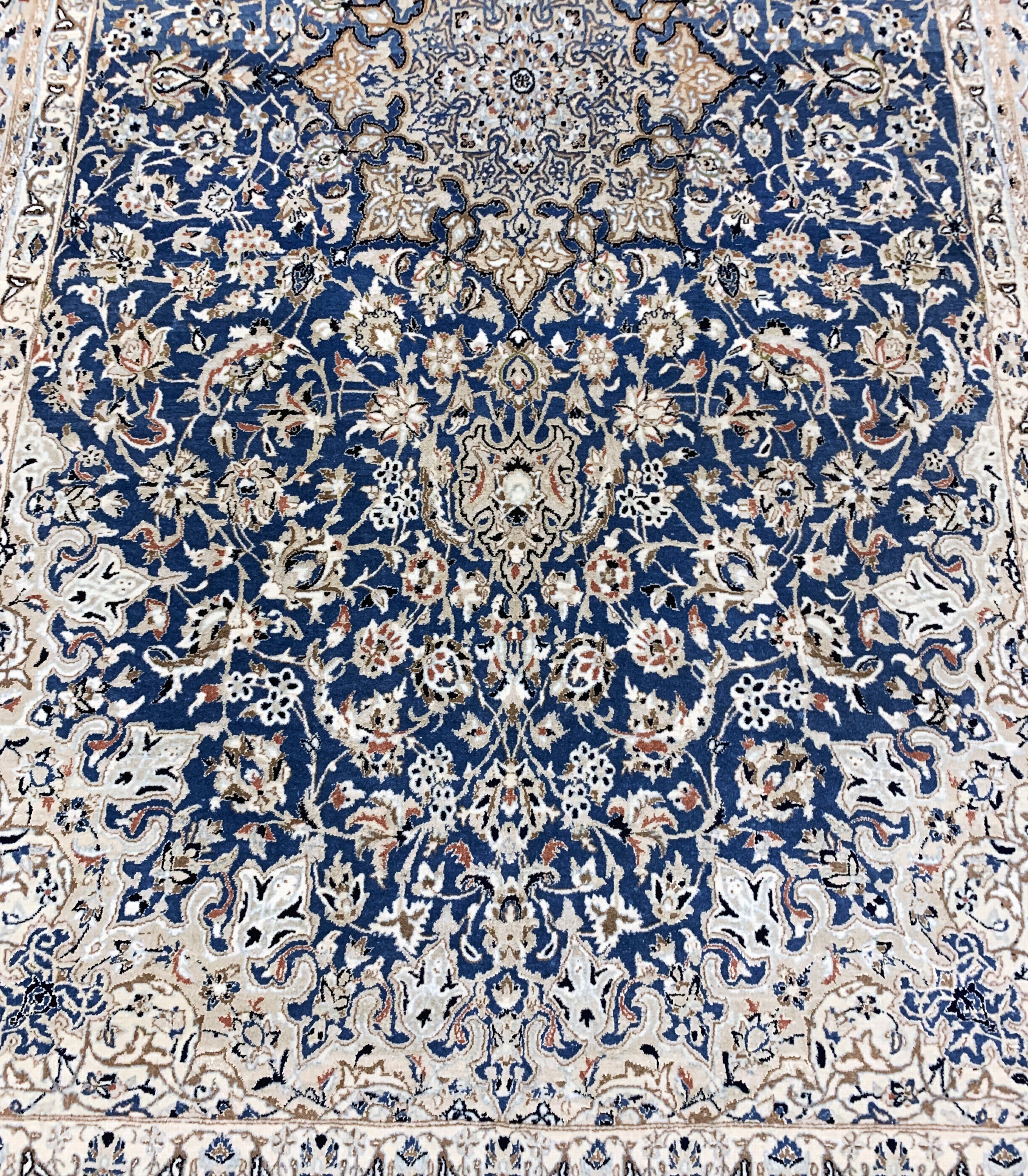 Detail c: Nain"Tudeschk"fein, Persien, Anfang 20.Jhd,Korkwolle mit Seide, ca. 275 x 170 cm, Reinigungsbedürftig, EHZ: 2