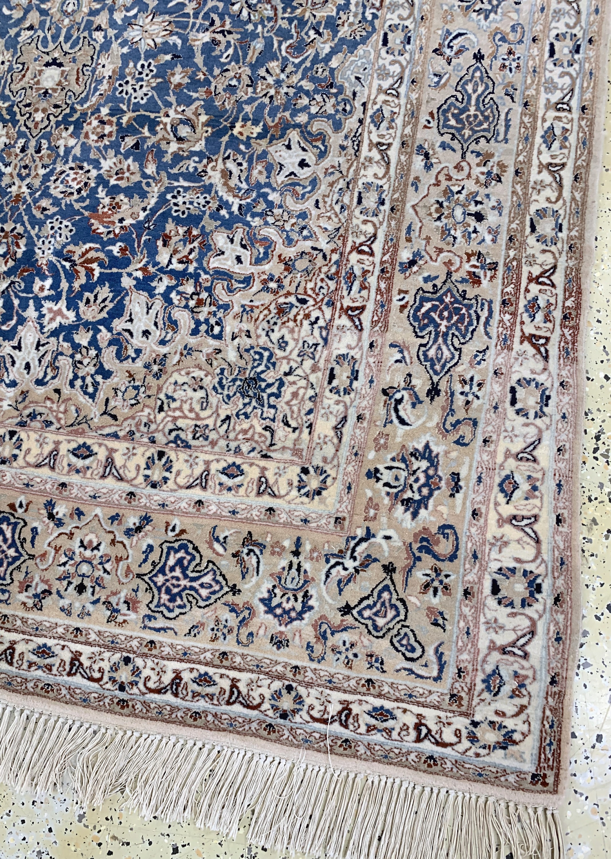 Detail d: Nain"Tudeschk"fein, Persien, Anfang 20.Jhd,Korkwolle mit Seide, ca. 275 x 170 cm, Reinigungsbedürftig, EHZ: 2