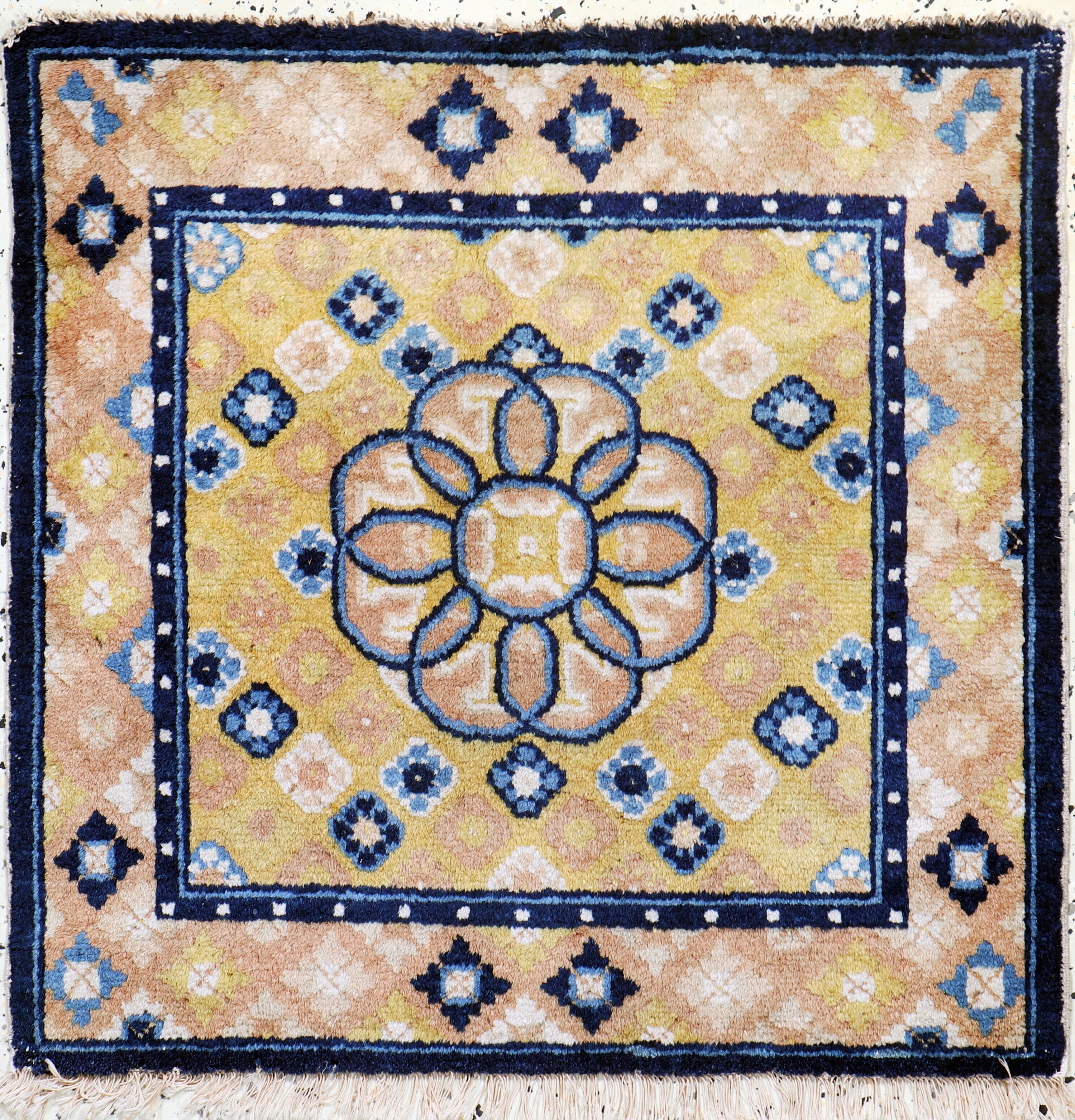 Image 27011276 - Ning-Hsia´Sitzbankteppich´, China, 19.Jhd, Wolle auf Baumwolle, ca. 66 x 67 cm, EHZ: 2, ...