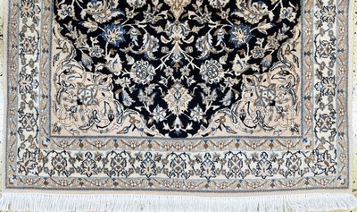 27011202c - Nain fein(9 La), Persien, Mitte 20.Jhd, Korkwolle mit Seide, ca. 190 x 120 cm, ca. ...