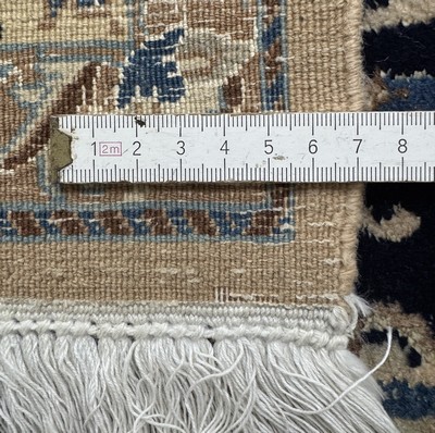 27011202e - Nain fein(9 La), Persien, Mitte 20.Jhd, Korkwolle mit Seide, ca. 190 x 120 cm, ca. ...