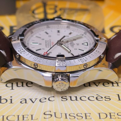 27011222d - BREITLING Herrenarmbanduhr Serie Colt Referenz A17380, Automatik, Chronometer in ...