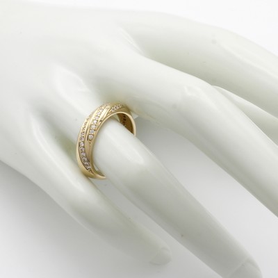 27011465b - Ring mit Brillanten, GG 585/000, Brill. zus. ca. 0.30 ct Weiß/lupenr., gedrehte Optik, ...