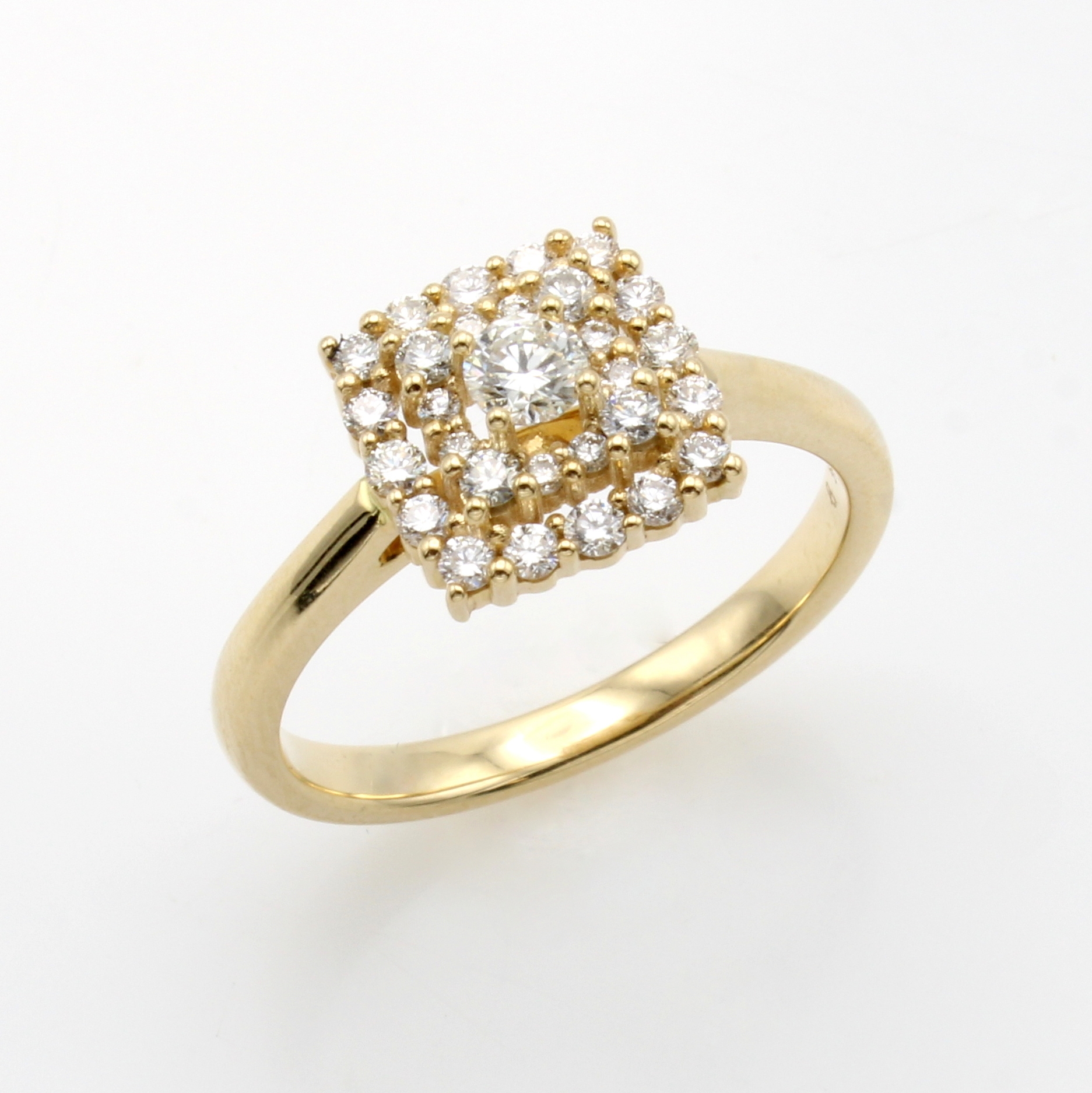 Image 27011503 - Ring mit Brillanten, GG 585/000, carreeförm.Ringkopf, 28 Brill. zus. ca. 0.40 ct ...