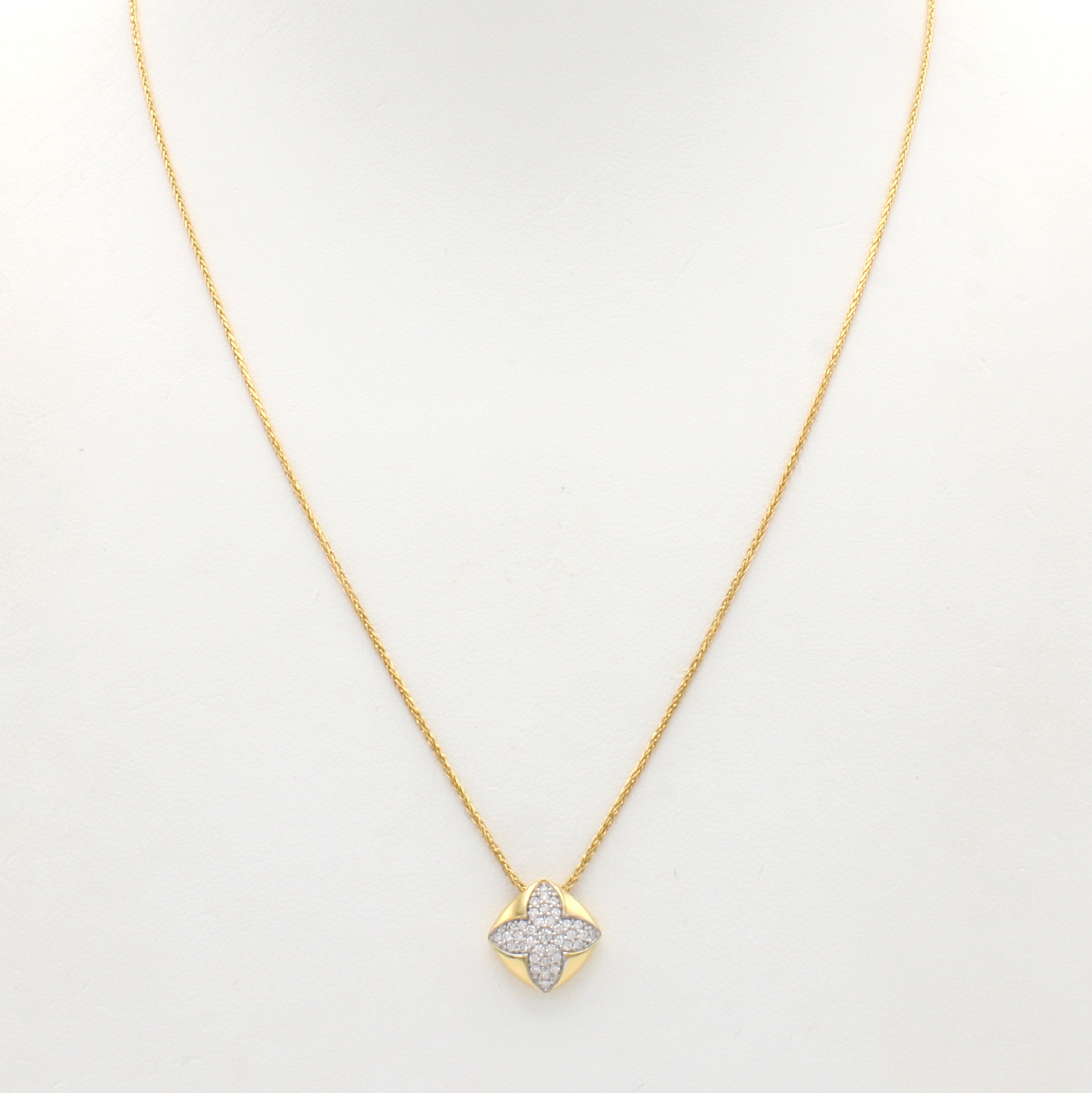 Image 27011522 - Anhänger mit Brillanten an Kette, GG 585/000, z.T. rhod., 37 Brill. in Sternform gef. ...