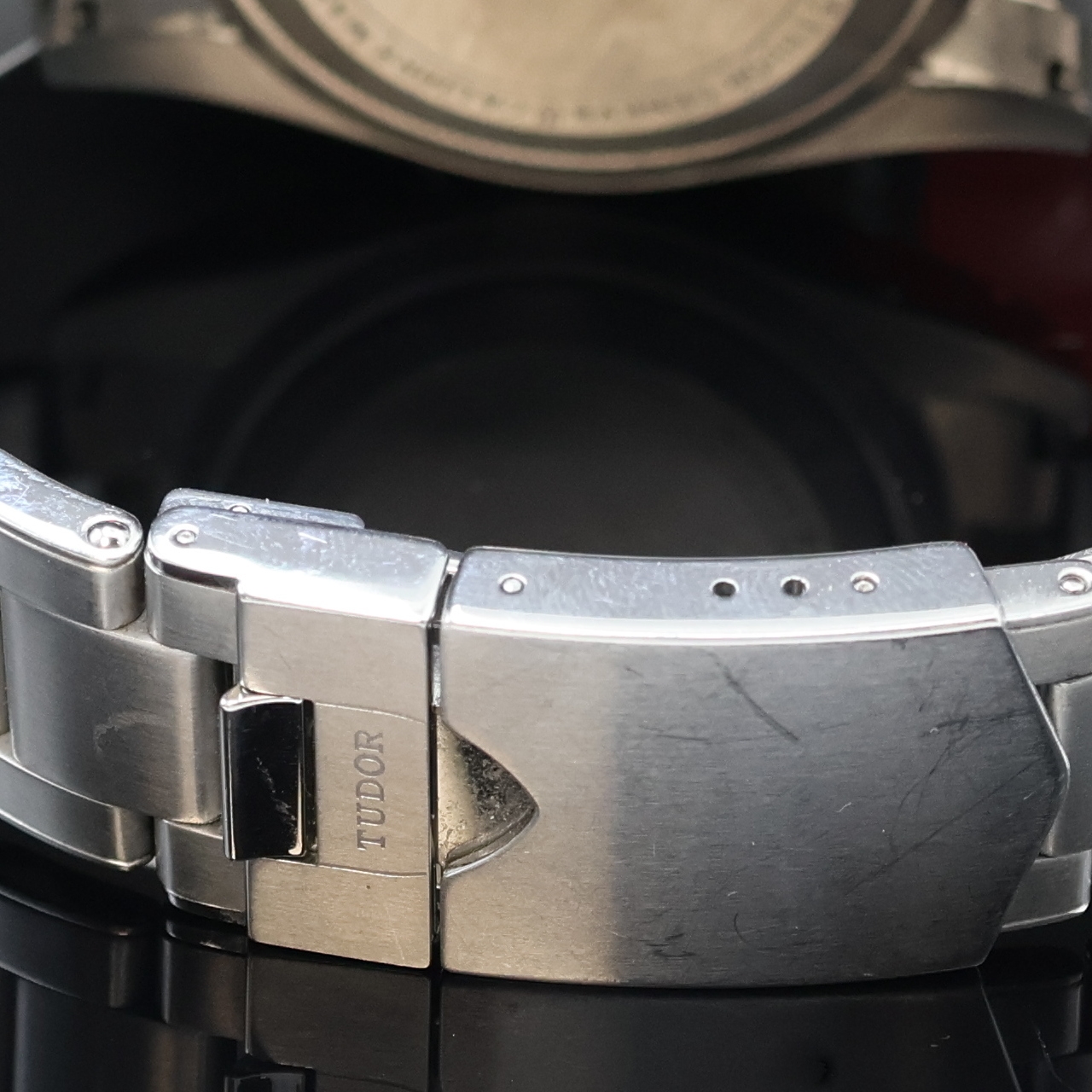 Detail b: TUDOR Black-Bay GMT Chronometer Herrenarmbanduhr Referenz 79830RB, Schweiz verk. lt. beil. Pap. 03/2020, Automatik, Edelstahlgeh. inkl. orig. ...