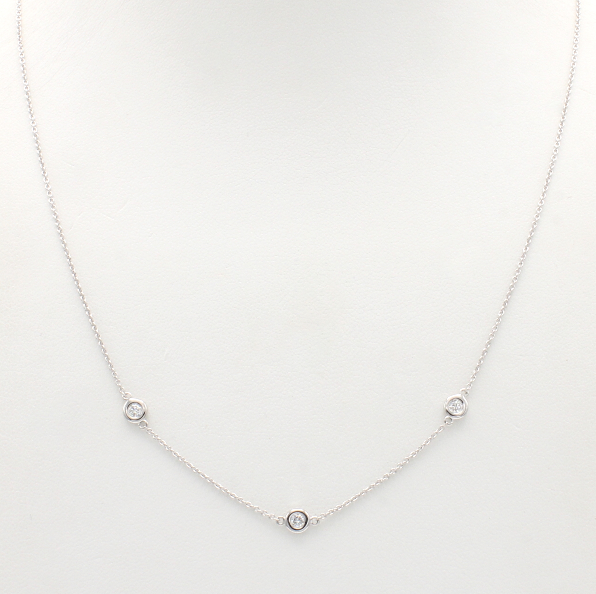 Image 27011562 - Collier mit Brillanten, WG 585/000, 3 Brill.zus. ca. 0.15 ct Weiß/lupenrein in Kette ...