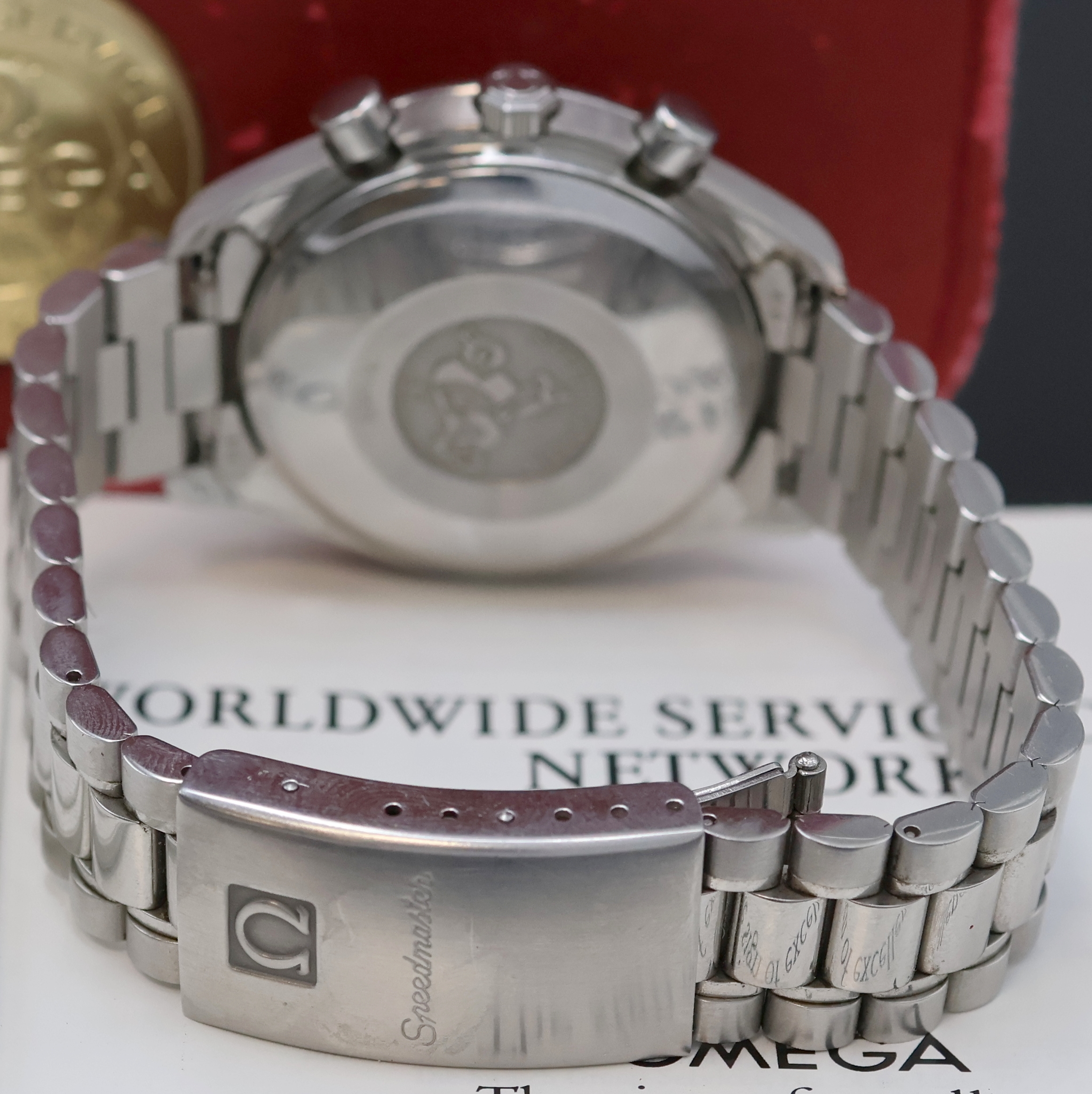 Detail c: OMEGA Speedmaster Armbandchronograph in Stahl Referenz 175.0044/375.0044, Schweiz verk. lt. beil. Pap. 12/1998, Automatik, Boden aufgedr., orig. ...