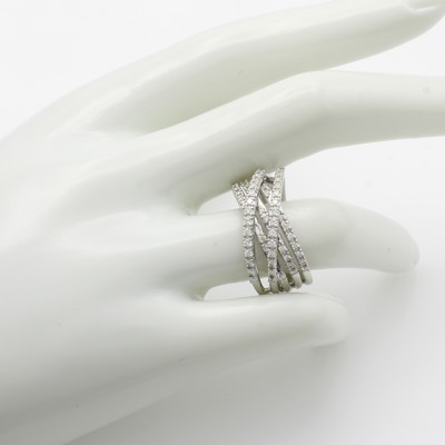 27011501b - Ring mit Brillanten, WG 585/000, 5-rhg., überkreuzte Optik, Brill. zus. ca. 0.60 ct ...