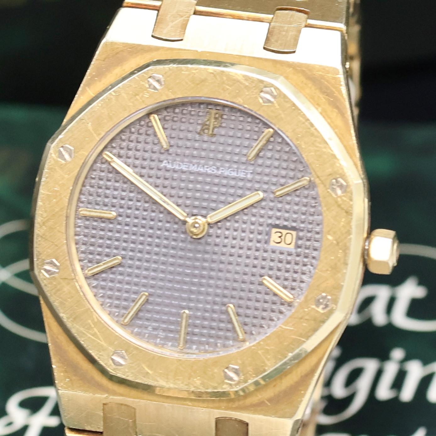 Detail a: AUDEMARS PIGUET ikonische Herrenarmbanduhr Serie Royal Oak in GG 750/000 Referenz 56175BA mit original Etui und Papieren, Design von Gerald Genta, ...