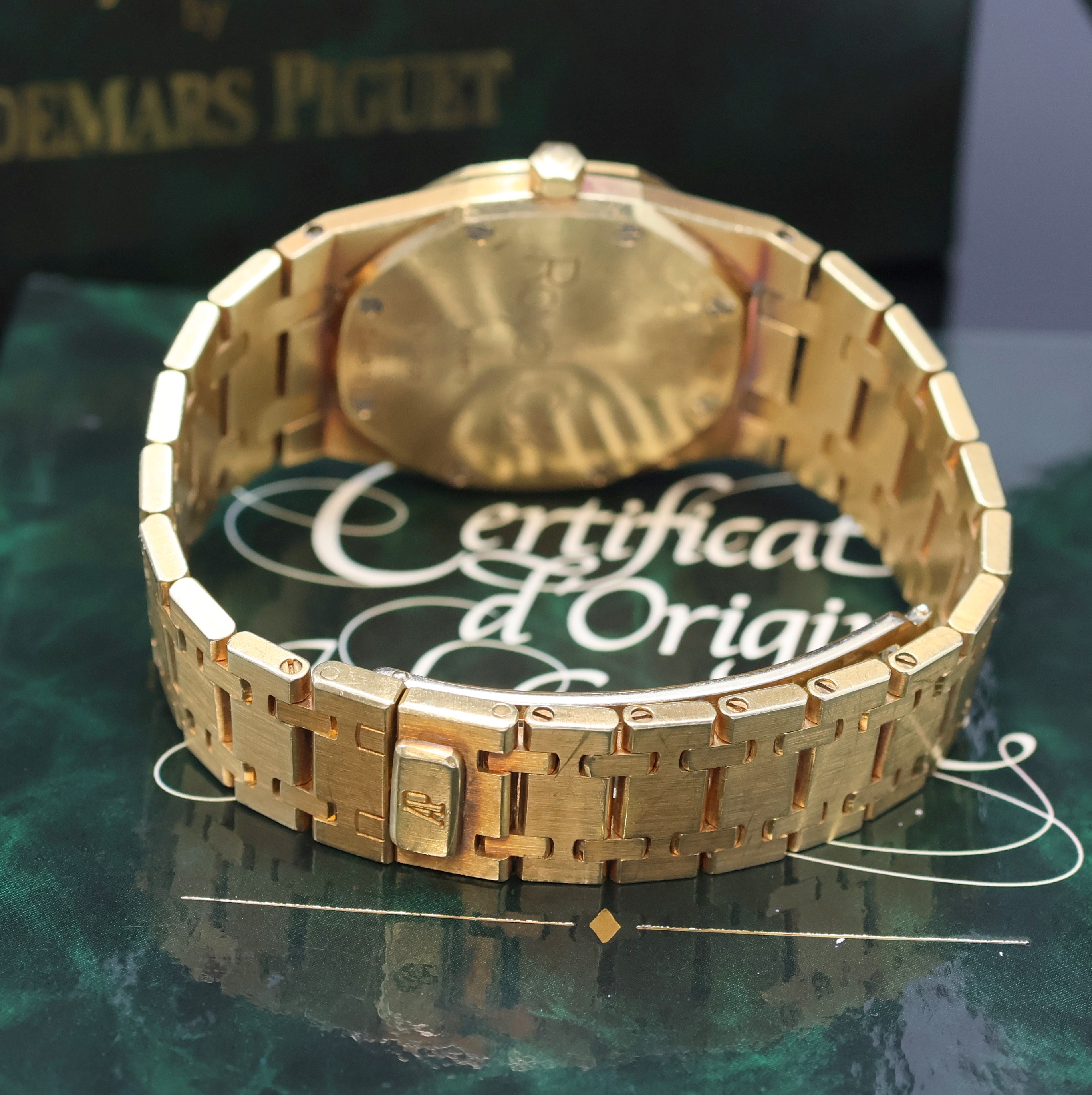Detail c: AUDEMARS PIGUET ikonische Herrenarmbanduhr Serie Royal Oak in GG 750/000 Referenz 56175BA mit original Etui und Papieren, Design von Gerald Genta, ...