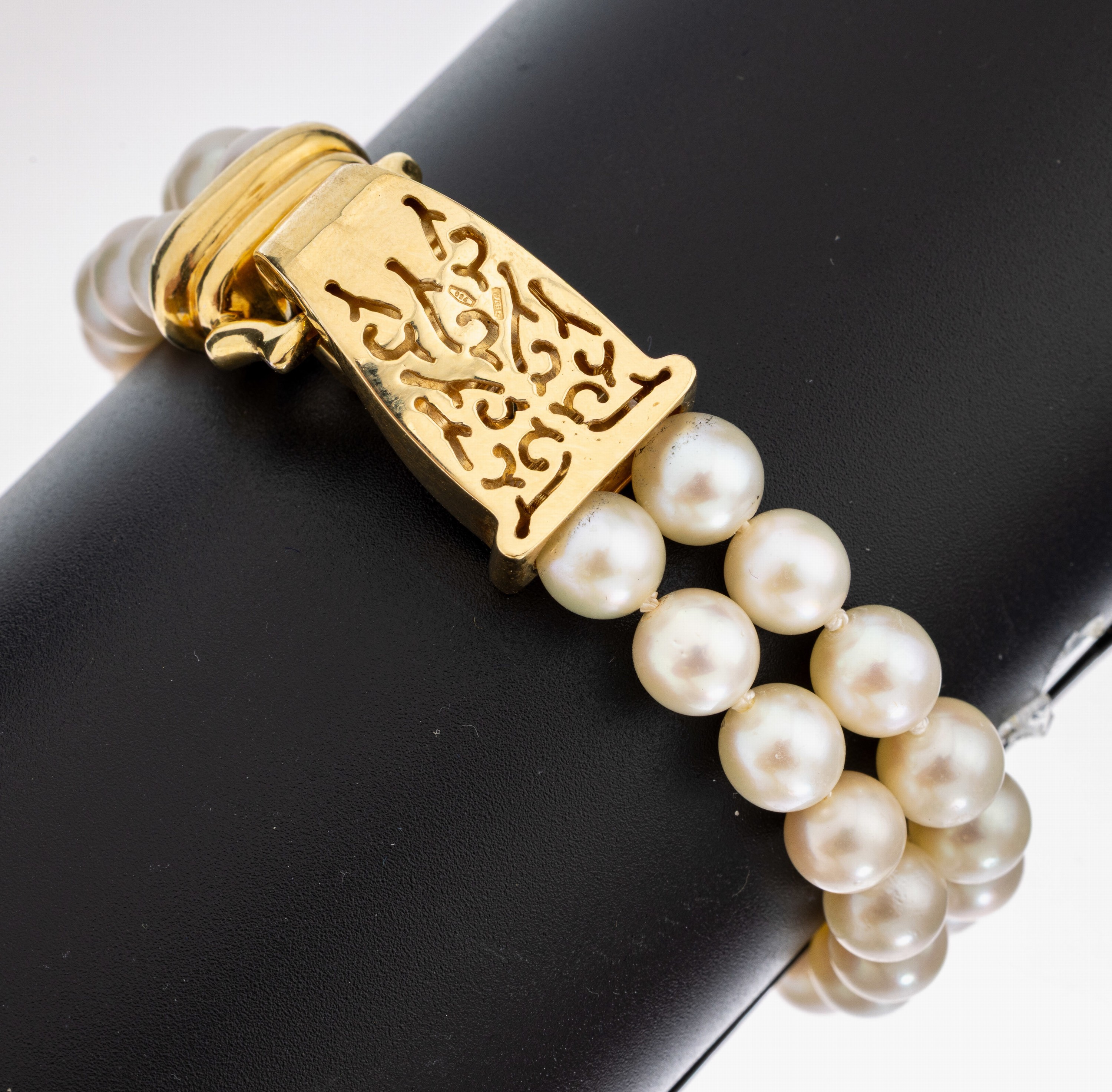 Image 27011722 - Perl-Armband mit 18 kt Gold Brillant-Schließe, GG 750/000, 2-rhg. Zuchtperlen, D. ca. 7 ...