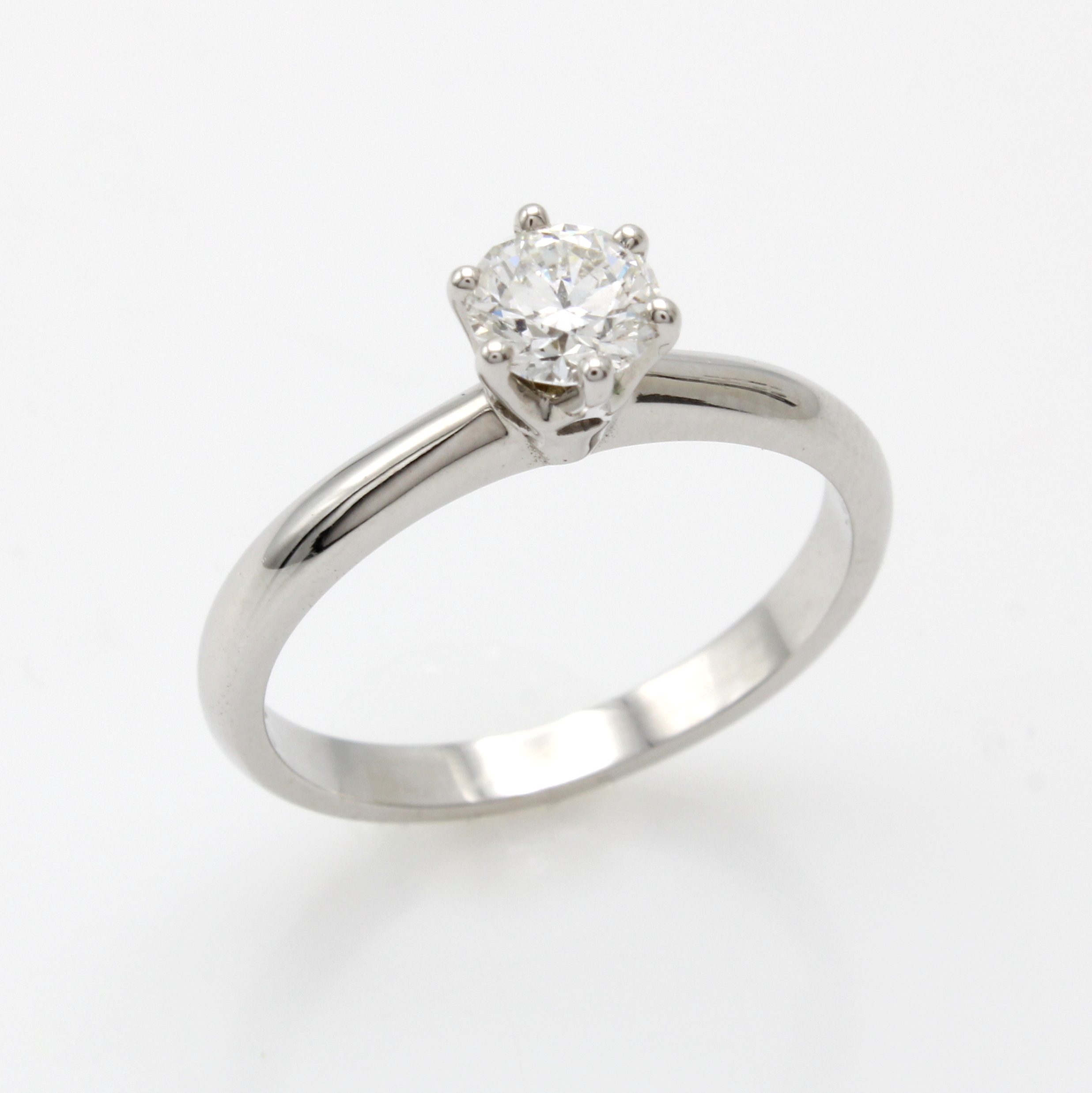 Image 27011736 - Ring mit Brillantsolitär, WG 750/000, Brill. ca. 0.54 ct feines Weiß/si, mit ...