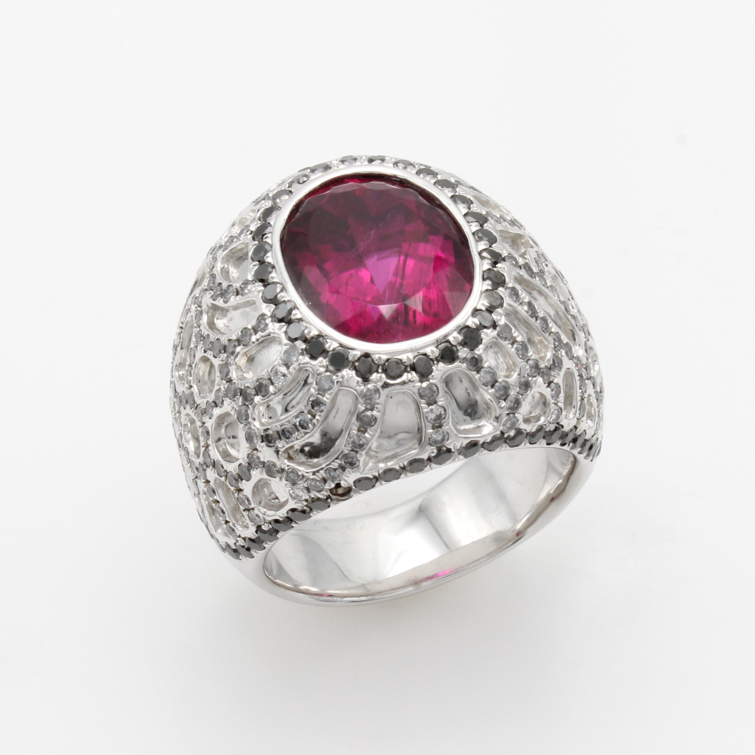 Image 27011746 - Massiver Ring mit Rubellit, Diamanten und Brillanten, WG 750/000, ovaler Rubellit ca. ...