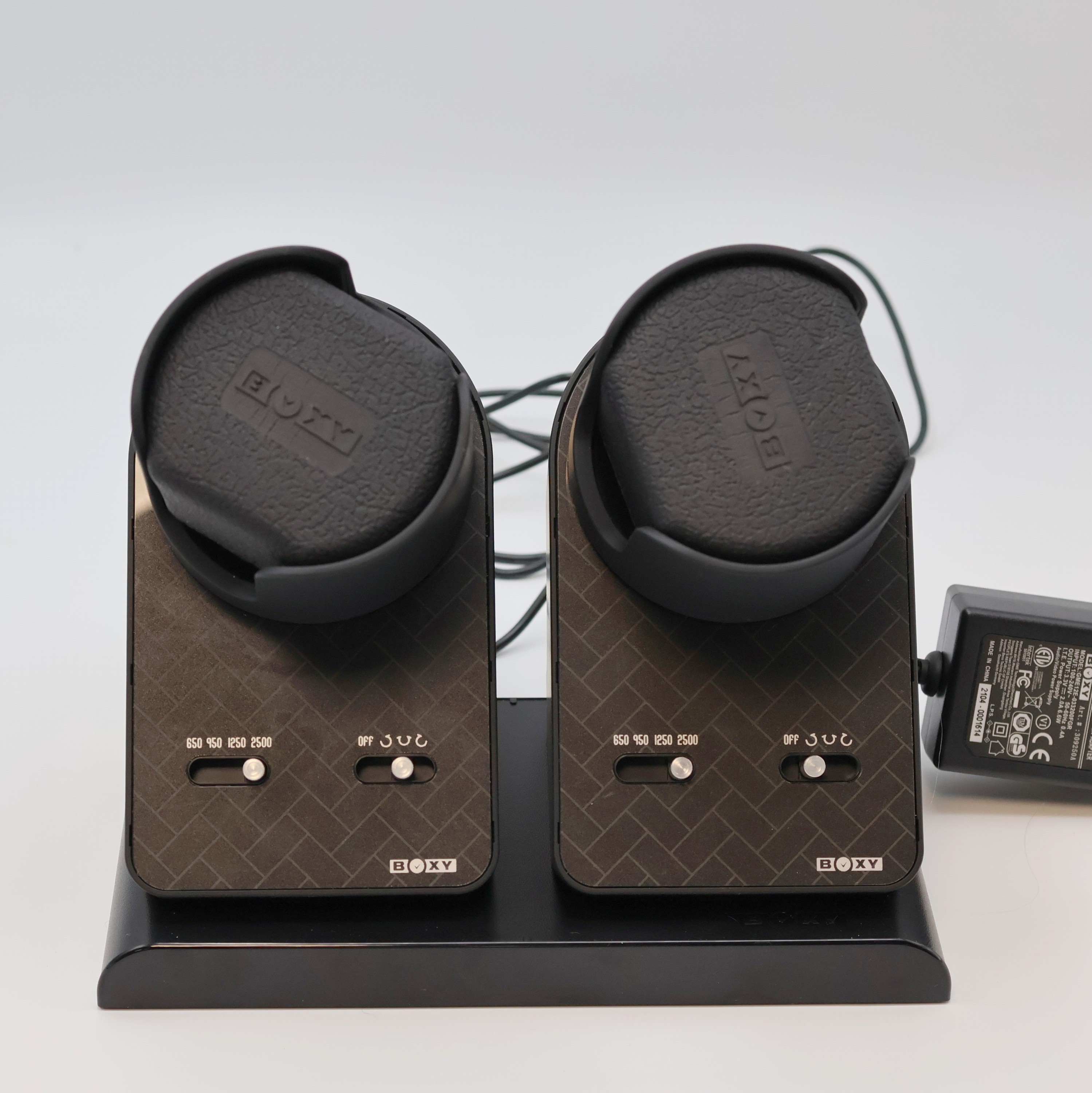 Image 27011752 - BOXY Uhrenbeweger BLD Nightstand, ausgelegt für 2 Armbanduhren, Netzbetrieb, Kurztest ...