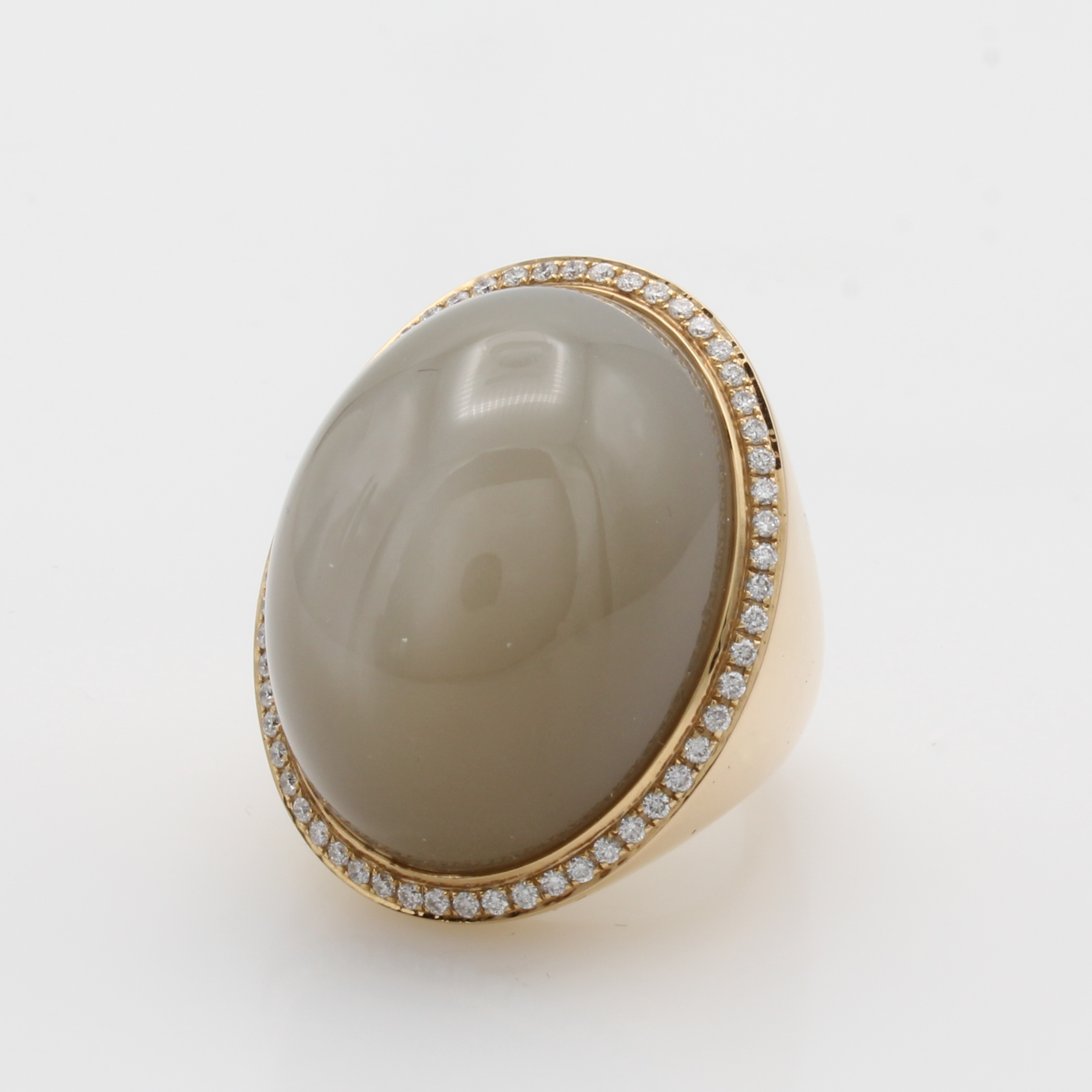 Image 27011769 - Massiver Ring mit Mondstein und Brillanten, RG 750/000, Mondstein ca. 64.43 ct und ...