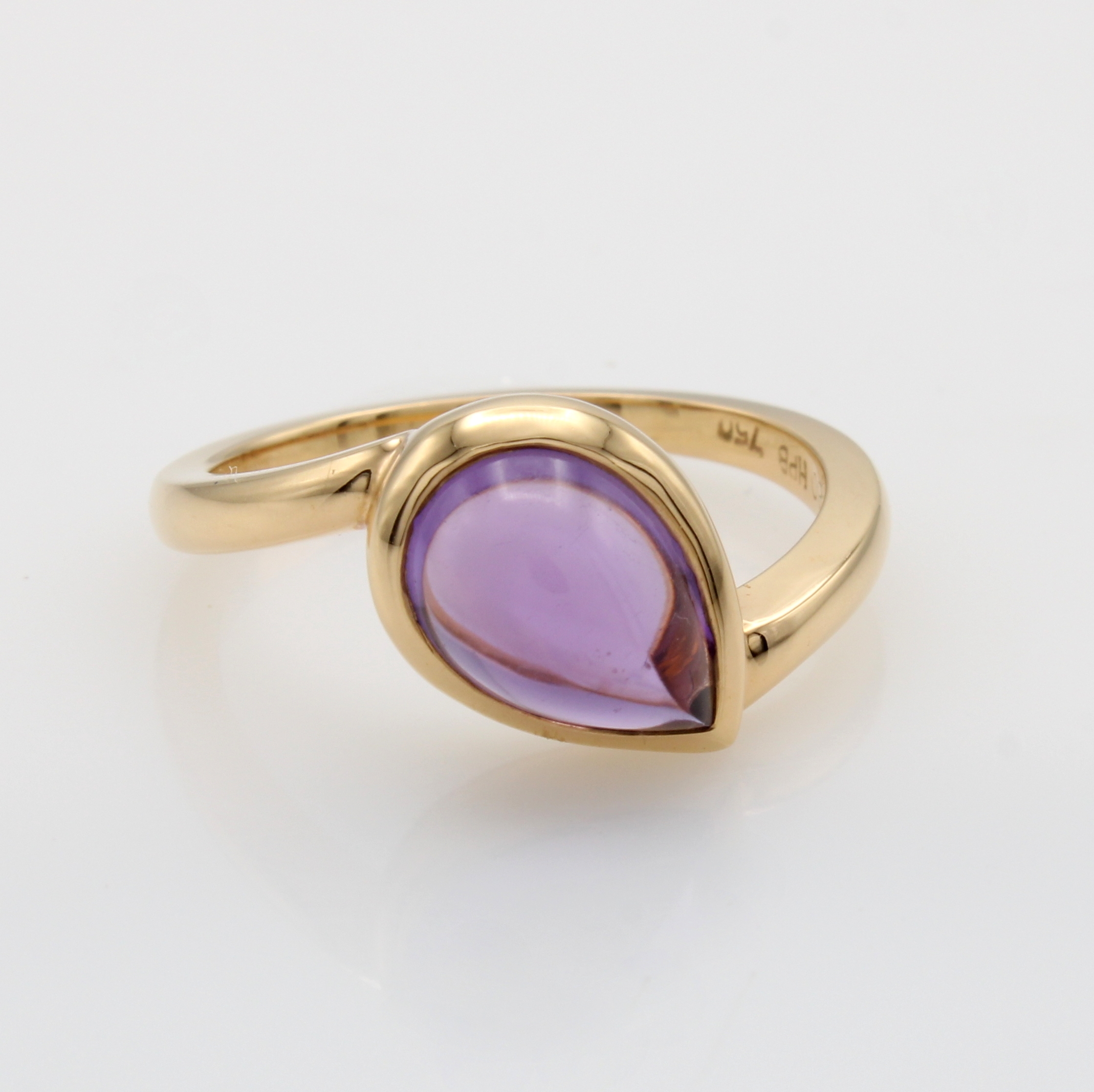 Image 27011773 - Ring mit Amethyst, RG 750/000, tropfenförm. Amethystcabochon ca. 2.23 ct, RW ca. 54