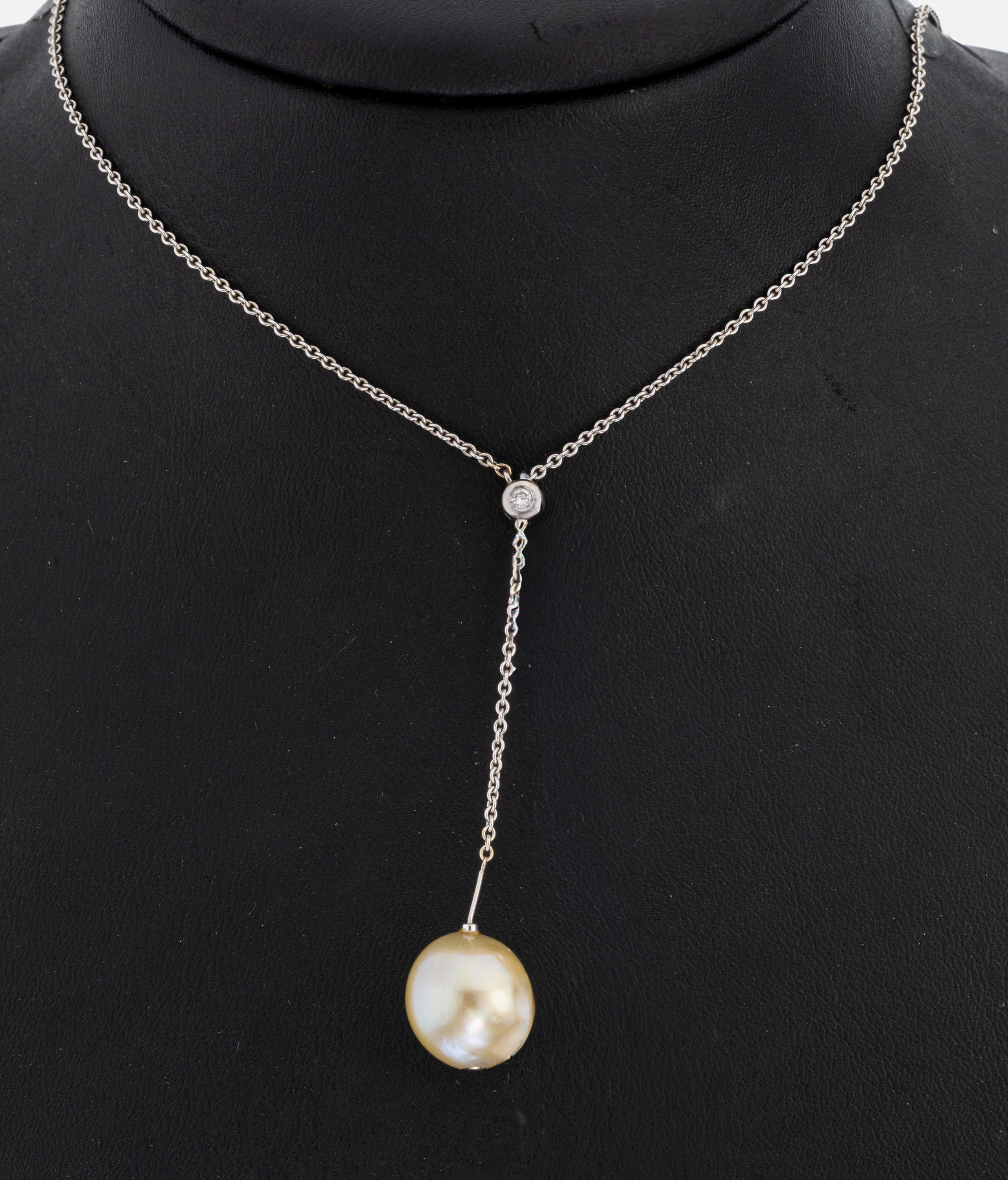 Image 27011816 - 18 kt Gold Y-collier, GG 750/000, 1 barocke Südseezuchtperle Durchm. ca. 11.8 mmlight ...