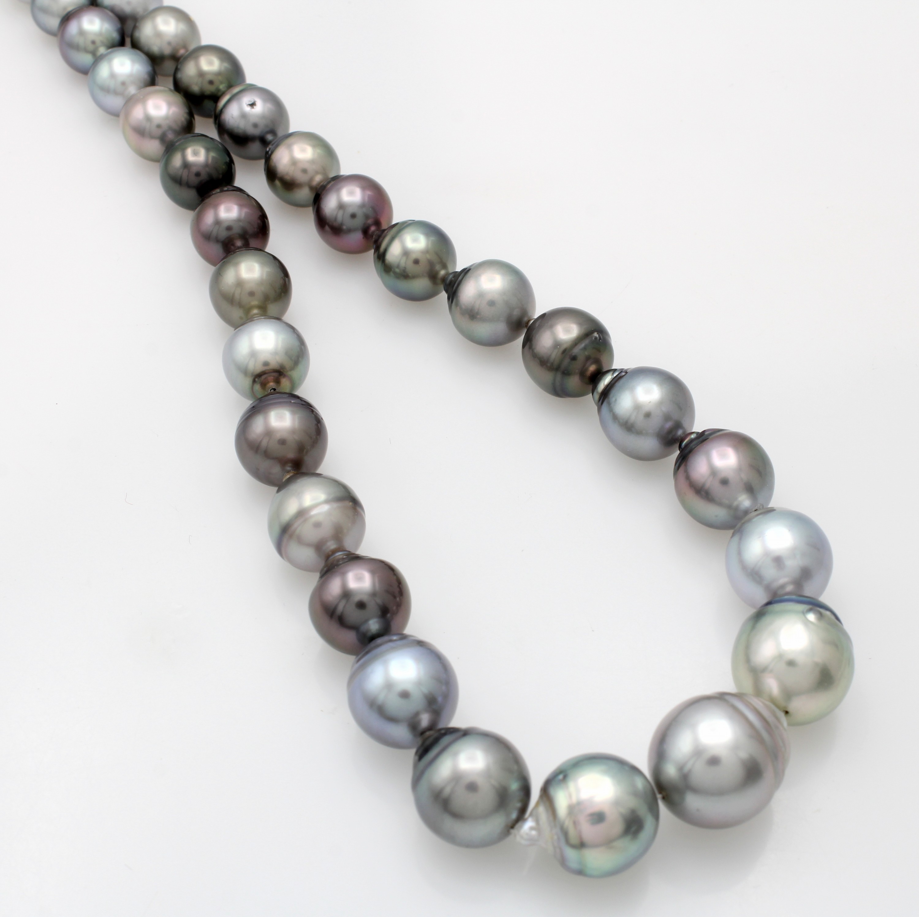 Image 27011822 - Tahitiperlstrang, verlaufende, barocke, silber- bis dunkelgraue Perlen, D. ca. 10.5- ...