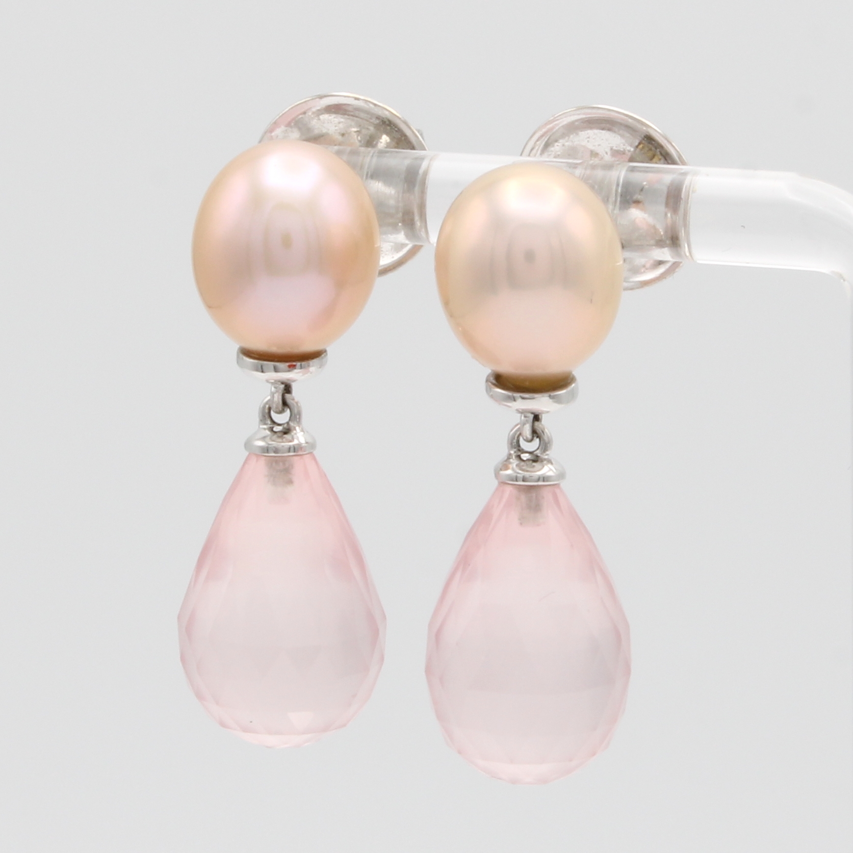 Image 27011954 - Paar Ohrgehänge mit Rosenquarzen und Süßwasserperlen, WG 750/000, facett. ...