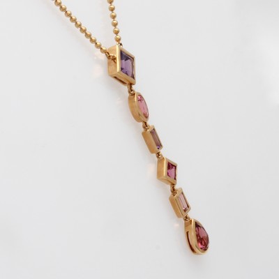 27011952a - Collier mit Farbsteinen, RG 750/000, Ame- thyste zus. ca. 1.13 ct, rosa Turmaline zus. ...
