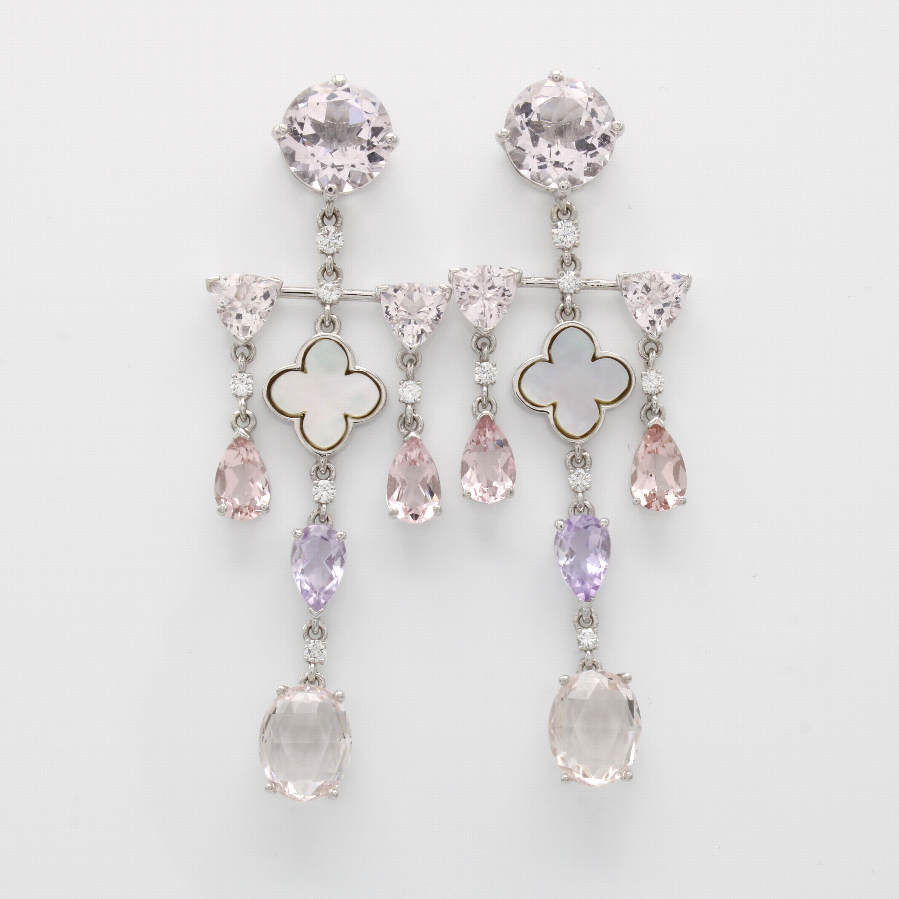 Image 27012186 - Paar Ohrgehänge mit Morganiten, Amethysten und Brillanten, WG 750/000, Brill. zus. ca. ...