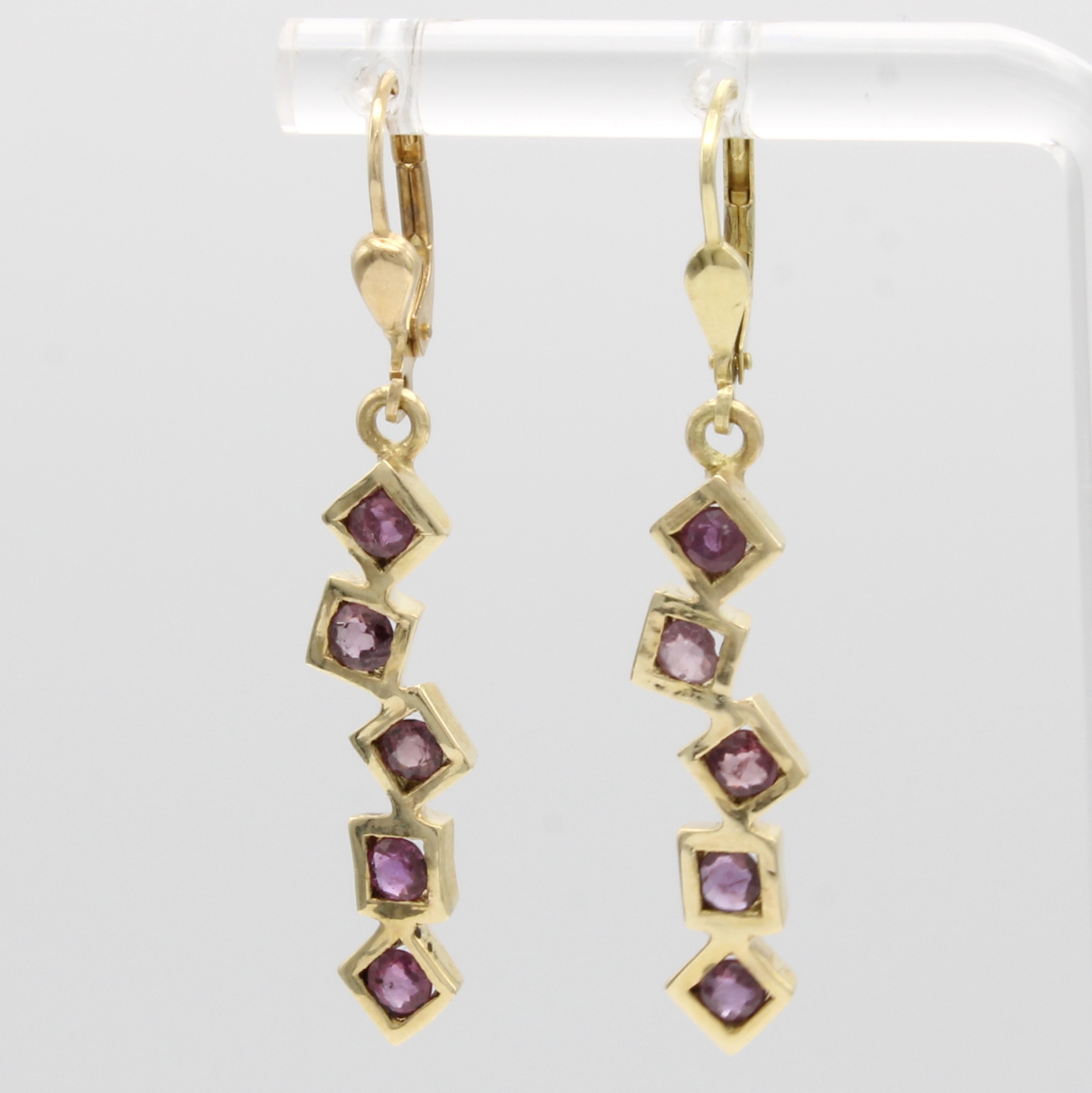 Image 27012282 - Paar Ohrgehänge mit Rubinen, GG 585/000, 10 rundf. Rubine in carréef. Fassungen ...