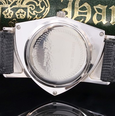 27012328e - HAMILTON Ventura ausgefallene Armbanduhr im Design der 1950er Jahre, um 2010, quartz, 2 ...