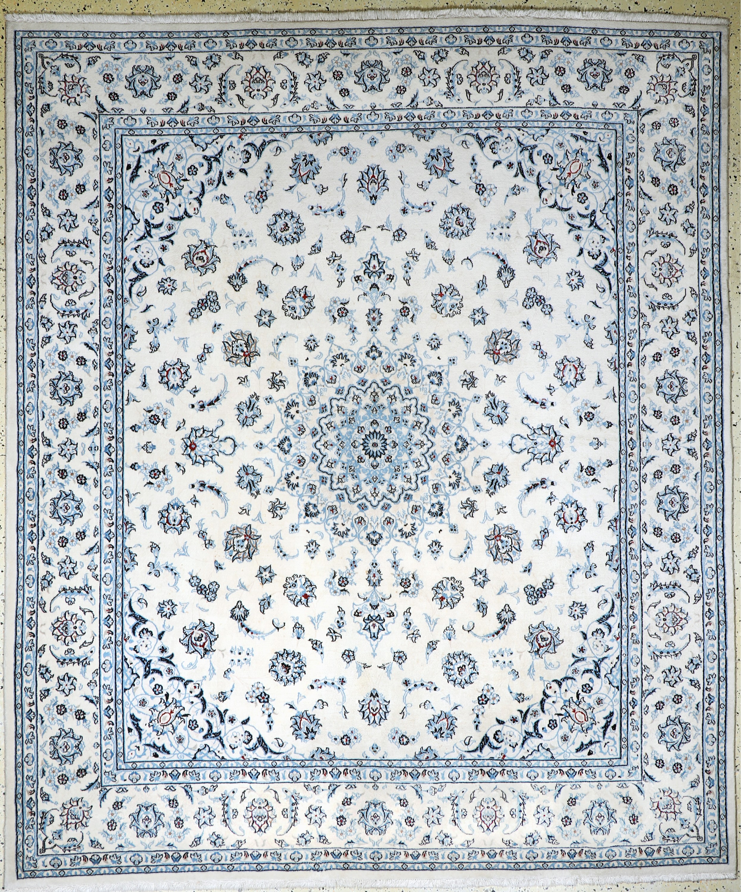 Image 27012840 - Nain fein(9 La), Persien, Ende 20.Jhd, Korkwolle mit Seide, ca. 263 x 222 cm, ...