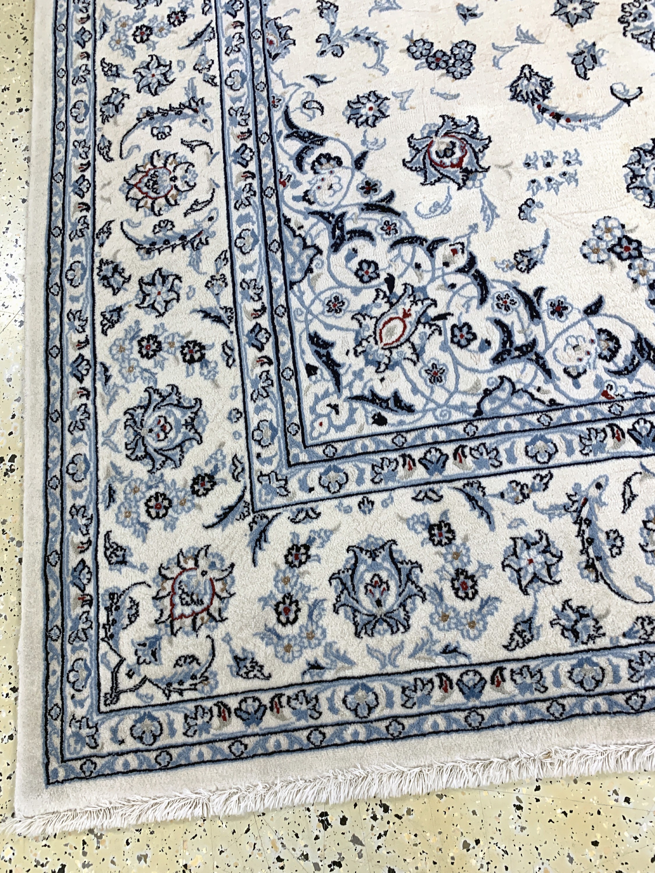 Detail f: Nain fein(9 La), Persien, Ende 20.Jhd, Korkwolle mit Seide, ca. 263 x 222 cm, Reinigungsbedürftig, EHZ: 2