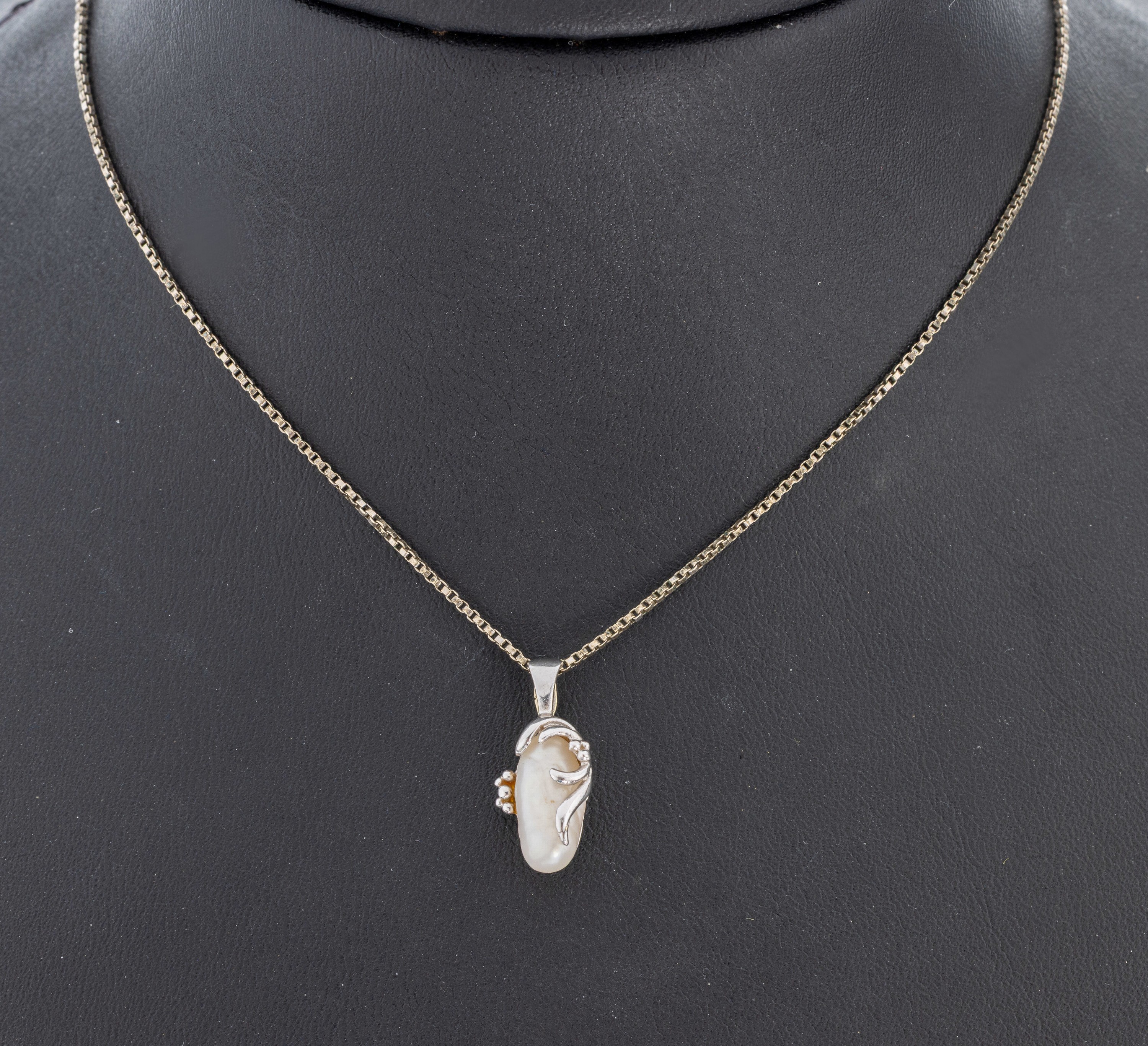 Image 27012852 - 8 kt Gold Perl-Anhänger, WG 333/000, unrunde längliche Zuchtperle, an Kette, WG ...