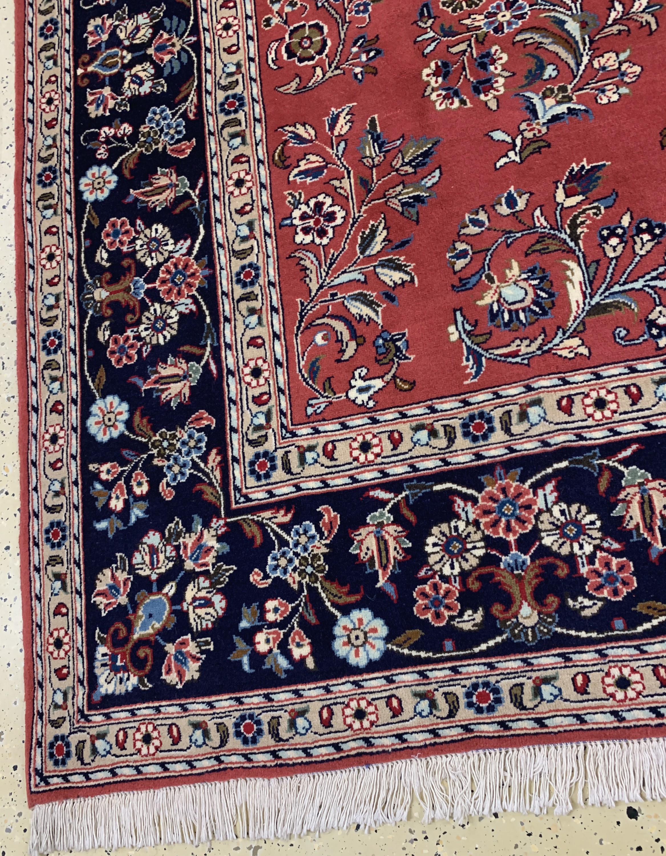 Detail c: Sarogh, Persien, Ende 20.Jhd, Wolle auf Baumwolle, ca. 300 x 210 cm, EHZ:(nahezu neuwertig).