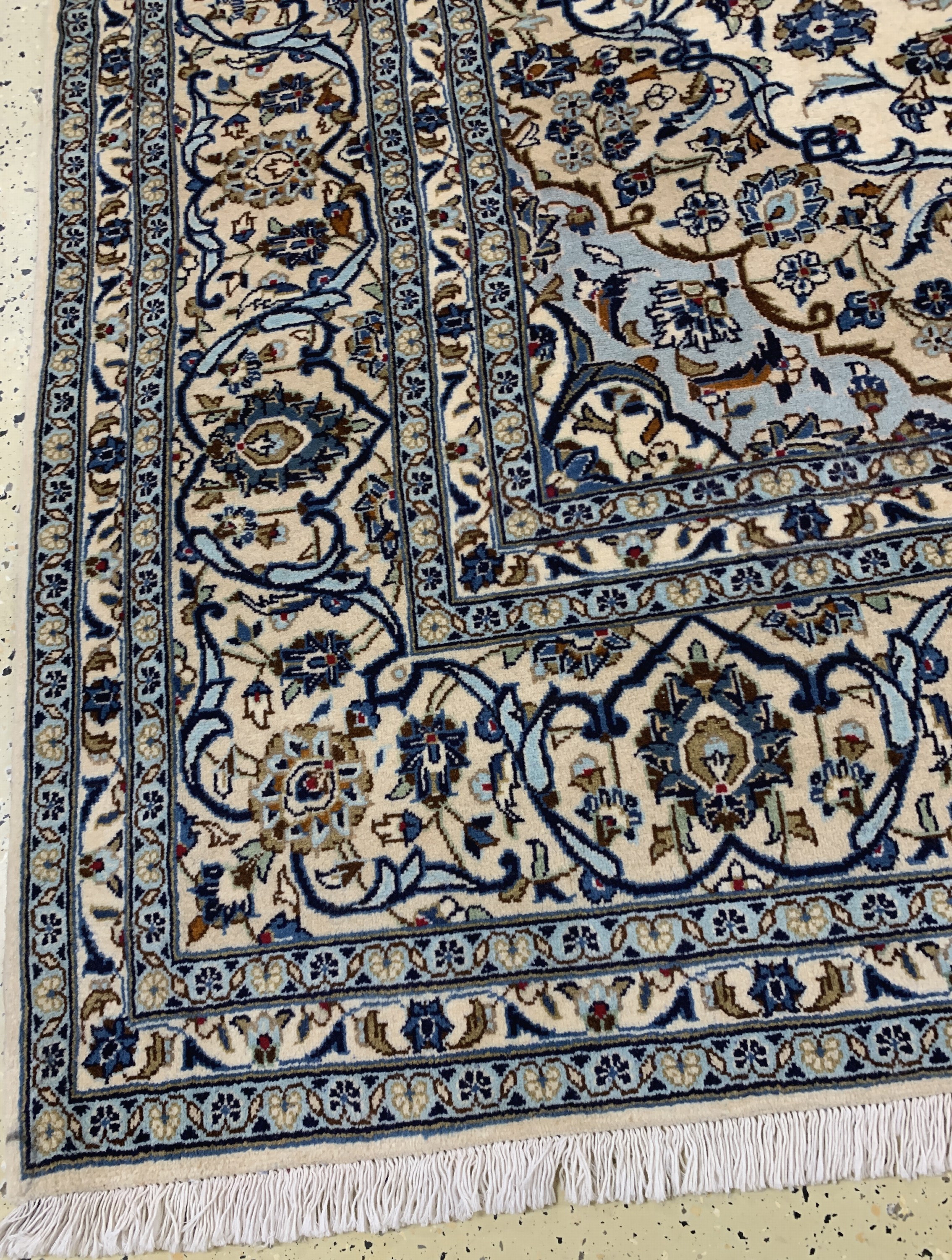 Detail b: Keschan, Persien, Ende 20.Jhd, Wolle auf Baumwolle, ca. 353 x 250 cm, EHZ:(nahezu neuwertig)