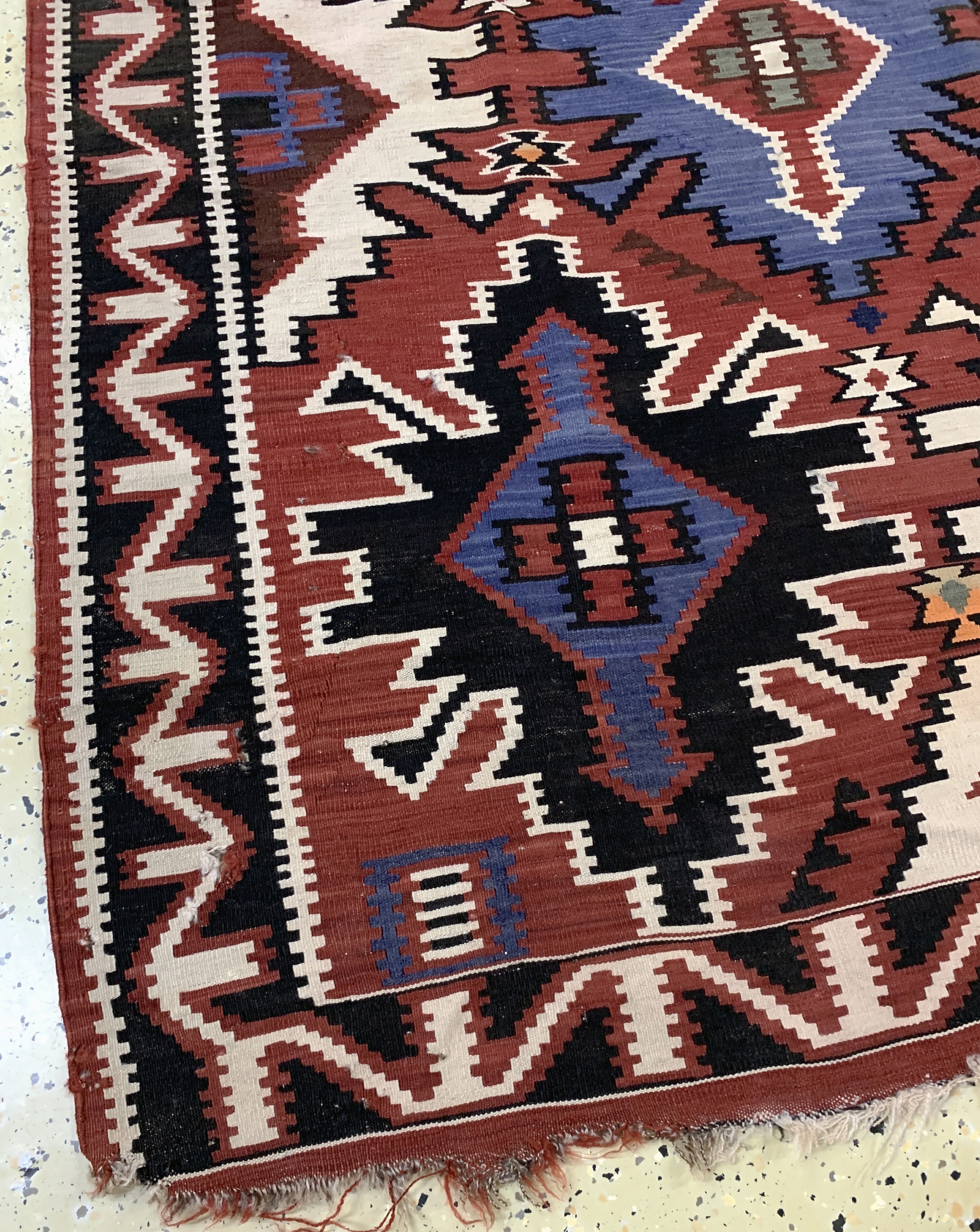 Detail b: "Kuba"Kelim antik, Kaukasus, 19.Jhd, Wolle auf Wolle, ca. 335 x 175 cm, EHZ: 4