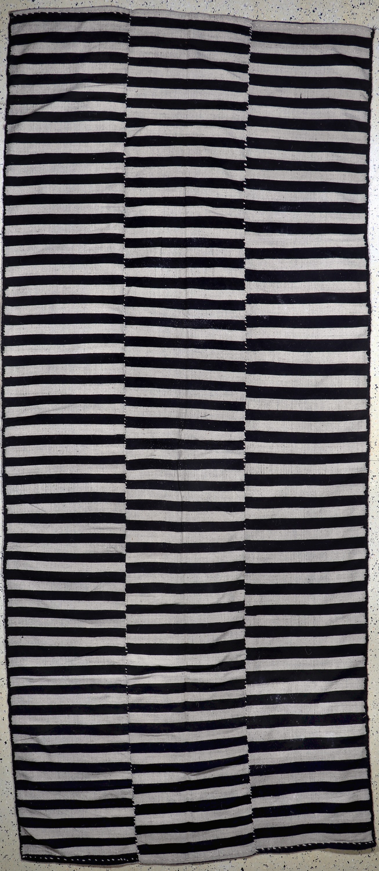 Image 27012872 - ´Mazandaran´Kelim(3 Bahnig), Persien, Anfang 20.Jhd, Wolle auf Wolle, ca. 365 x 158 cm, ...