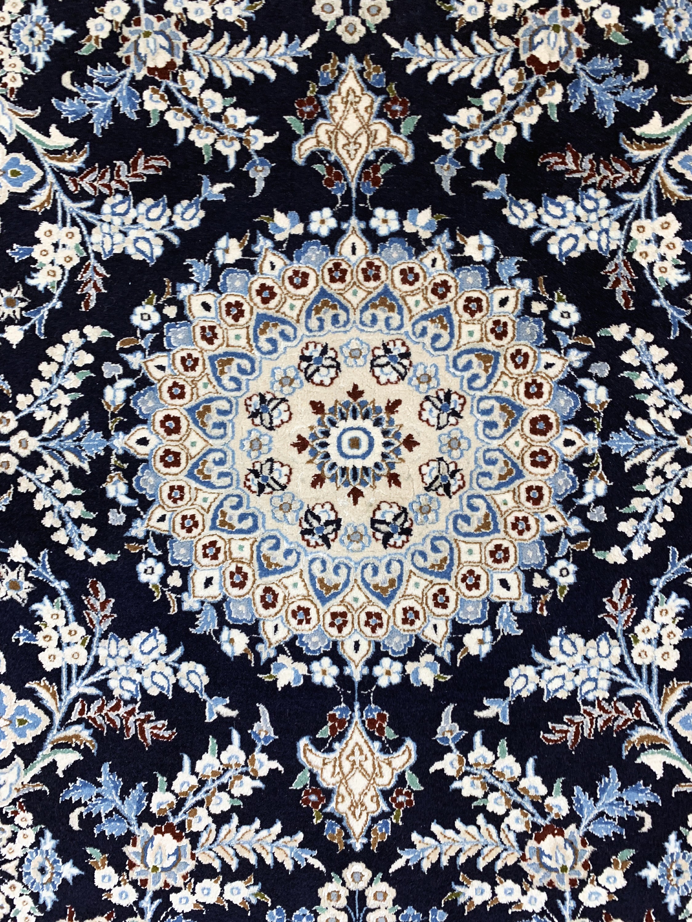 Detail b: Nain fein(6 La), Persien, Ende 20.Jhd, Korkwolle mit Seide, ca. 128 x 97 cm, ca. 1,0 Mio. Kn/qm, EHZ: 2
