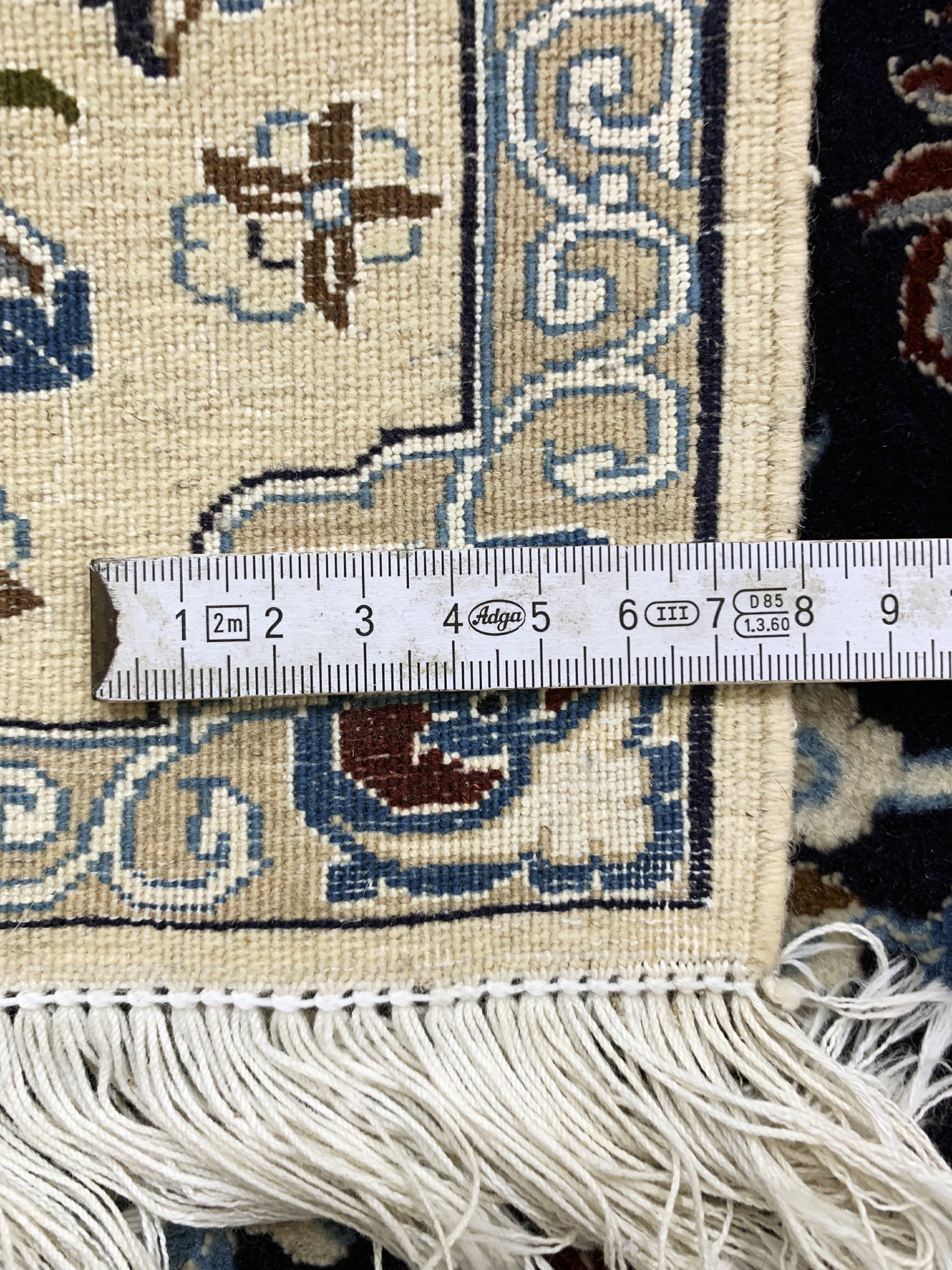 Detail e: Nain fein(6 La), Persien, Ende 20.Jhd, Korkwolle mit Seide, ca. 128 x 97 cm, ca. 1,0 Mio. Kn/qm, EHZ: 2