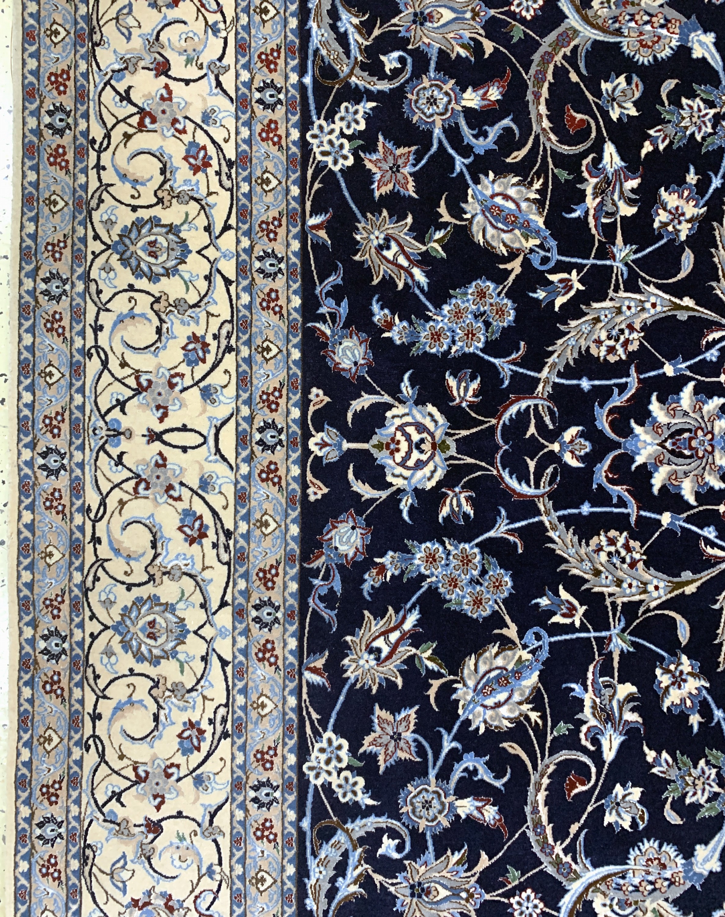 Detail d: Nain fein(6 La), Persien, Ende 20.Jhd, Korkwolle mit Seide, ca. 255 x 197 cm, ca. 1,0Mio. Kn/qm, minimale Mottenfraß am Rand, EHZ: 2